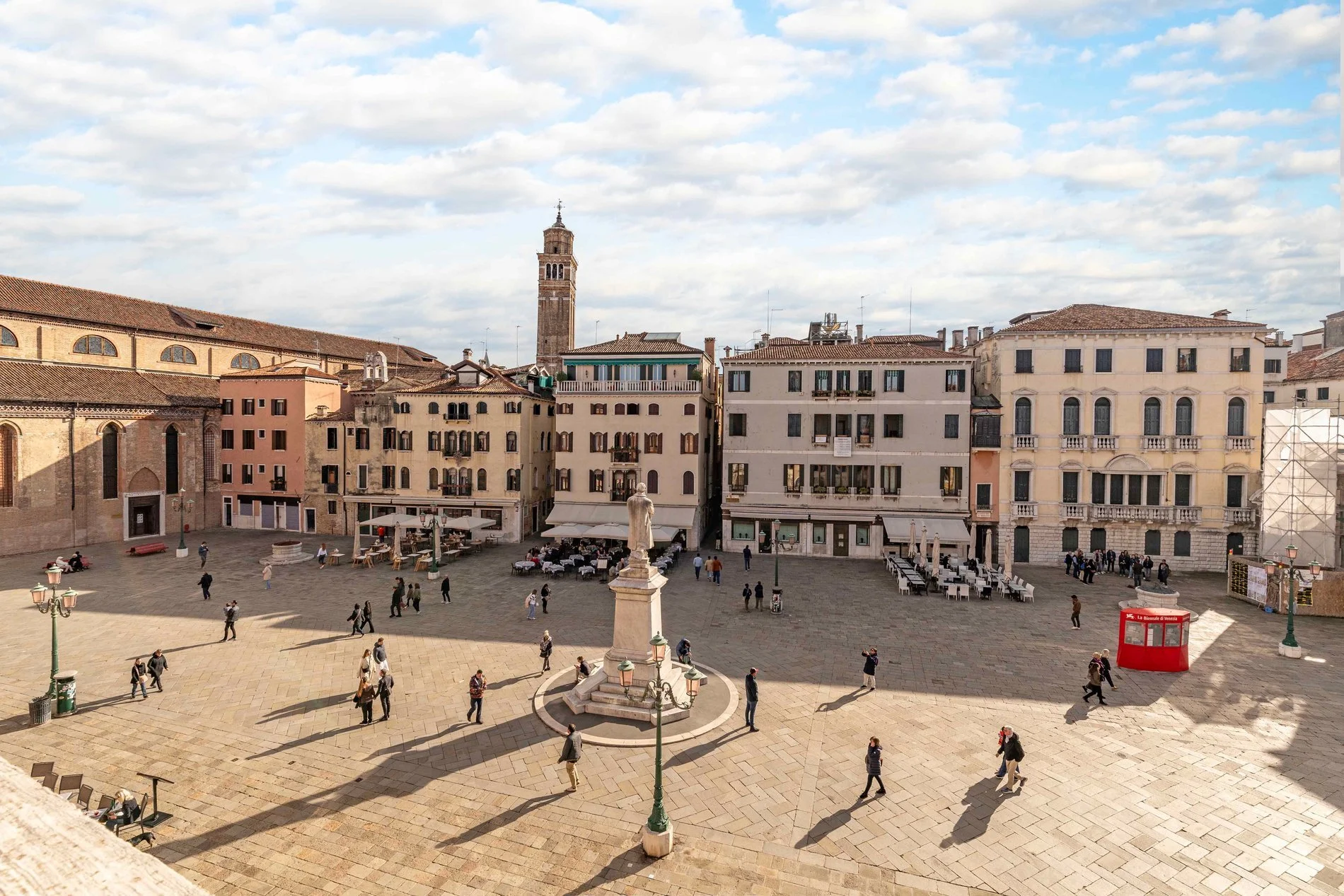 francis-york-frescoed-palazzo-residence-campo-santo-stefano-venice.-33.jpg
