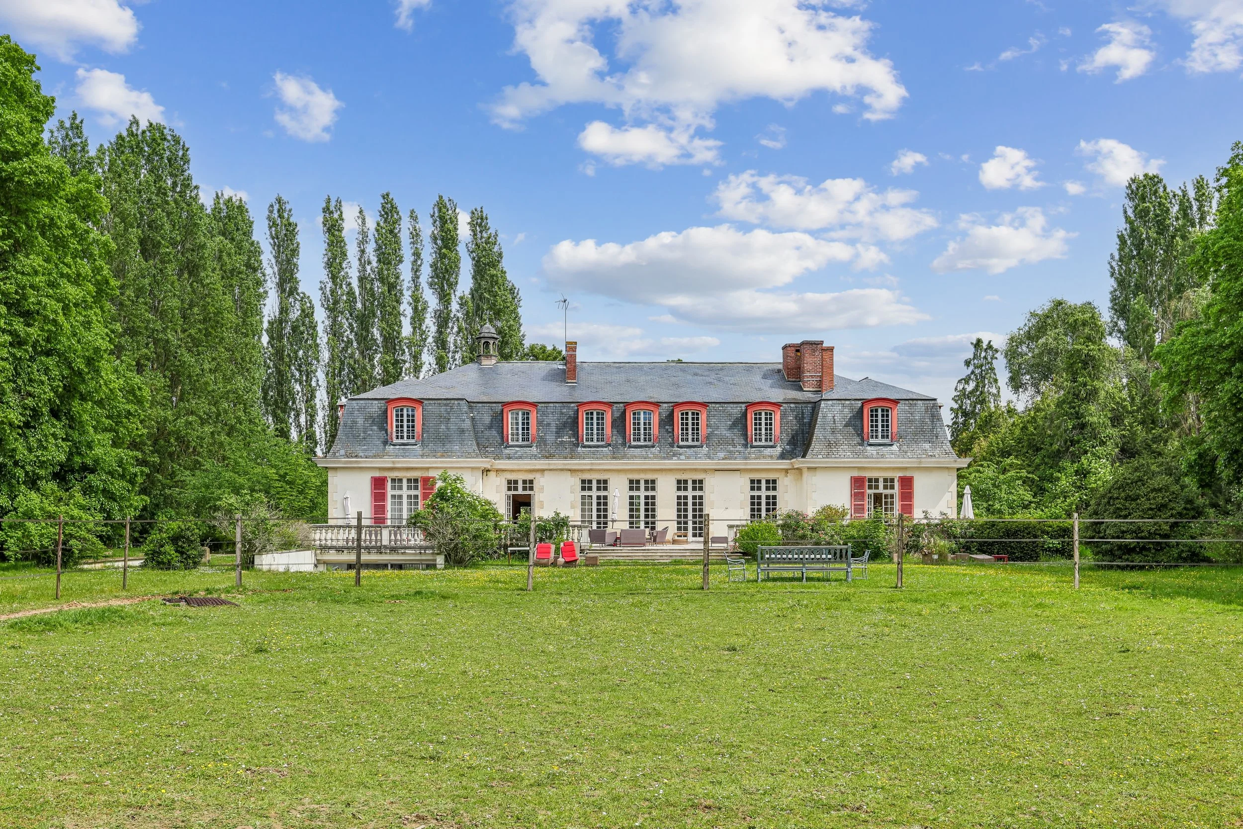 francis-york-manor-style-equestrian-estate-fontainebleau-france-8.jpg