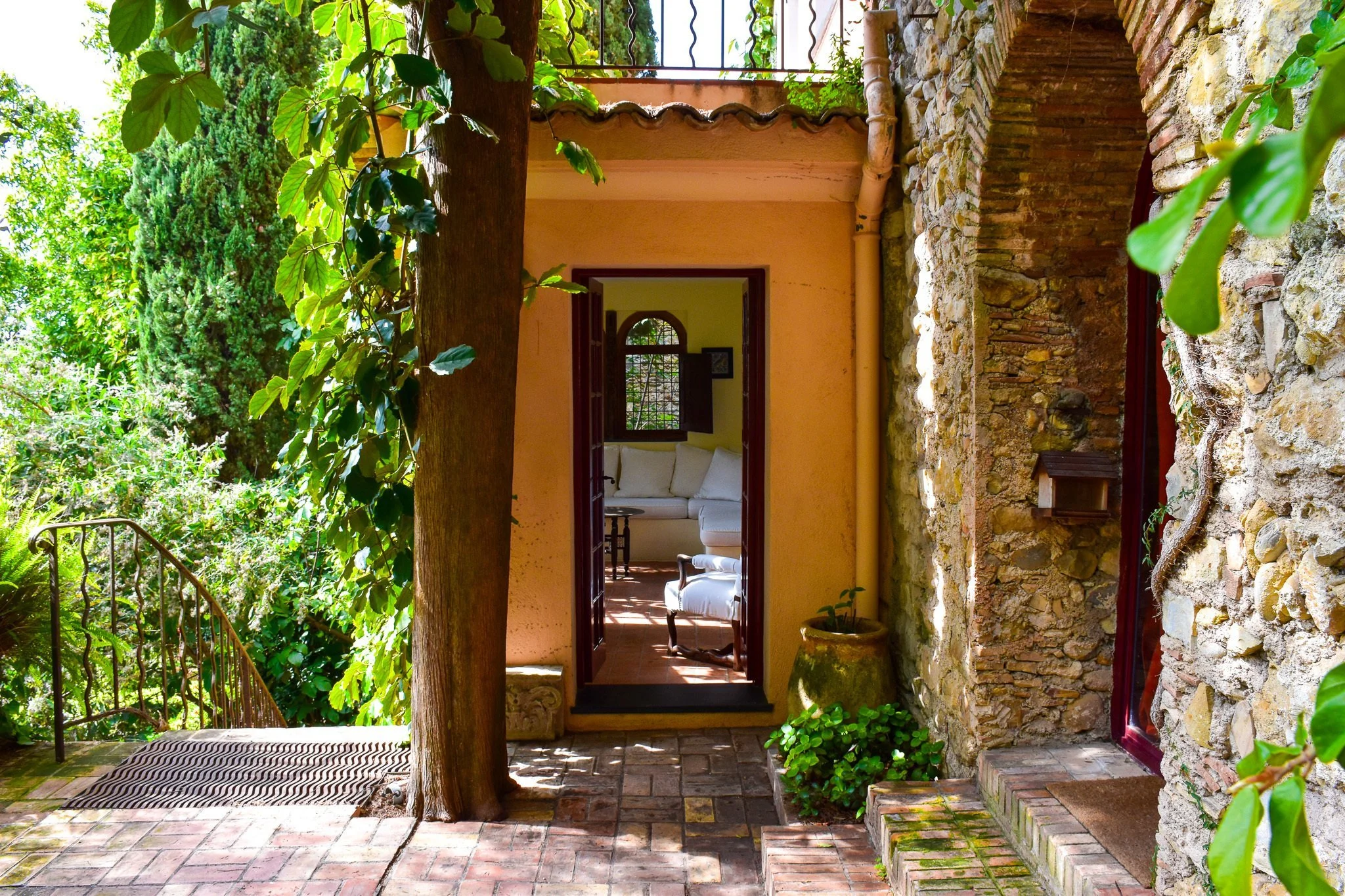 francis-york-laumonerie-roquebrune-cap-martin-grace-kelly-garden-17.jpeg