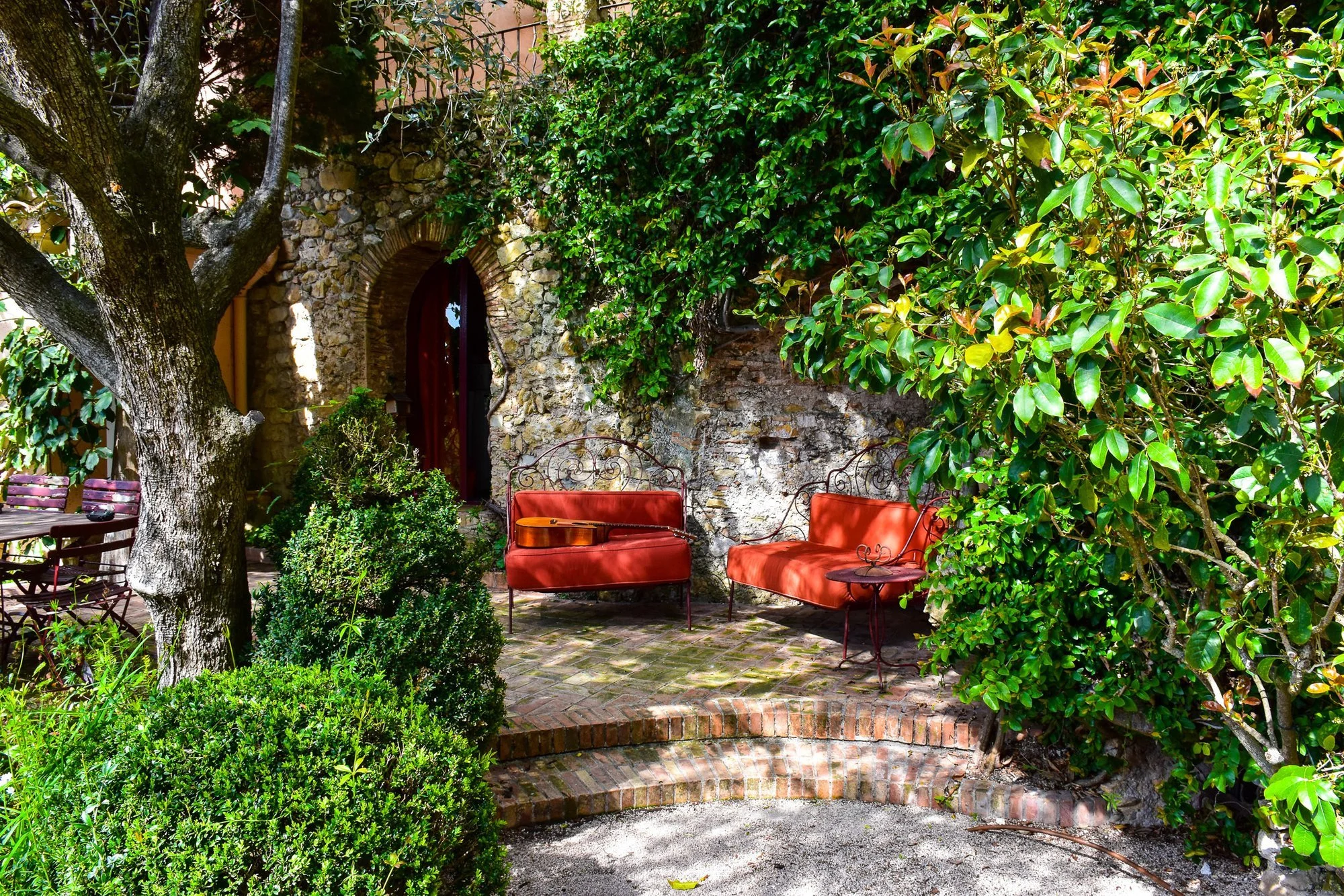 francis-york-laumonerie-roquebrune-cap-martin-grace-kelly-garden-22.jpeg