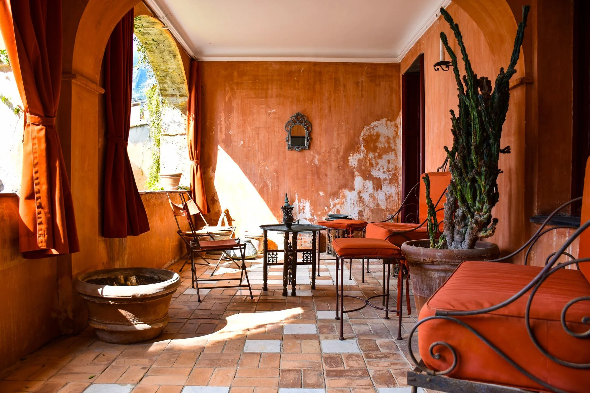 francis-york-laumonerie-roquebrune-cap-martin-grace-kelly-garden-19.jpeg