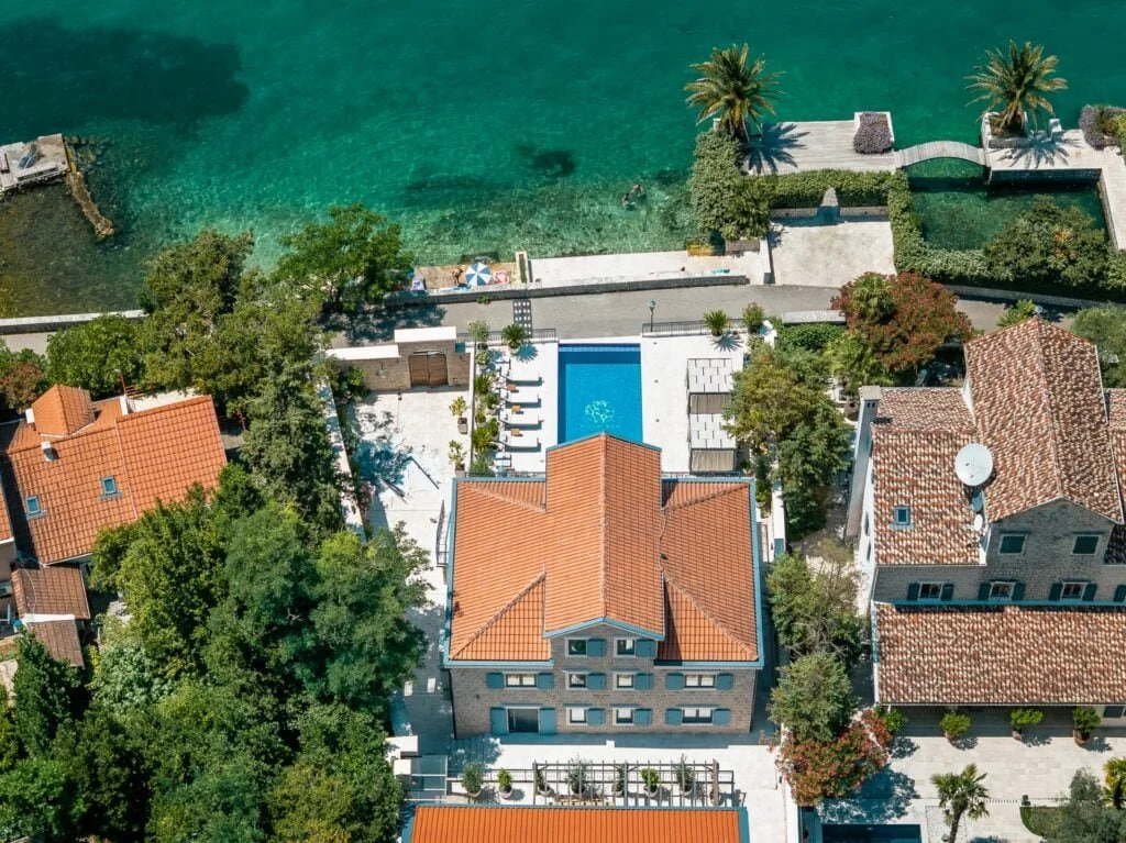 francis-york-montenegro-villa-ljuta-for-sale-40.jpg