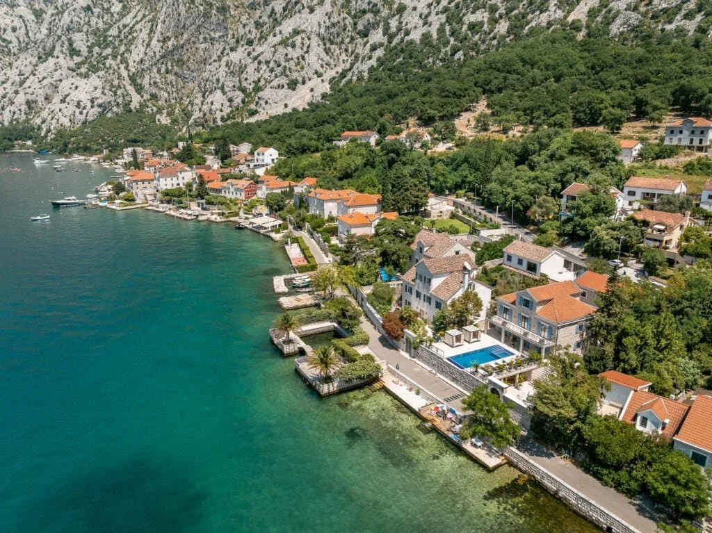 francis-york-montenegro-villa-ljuta-for-sale-41.jpg