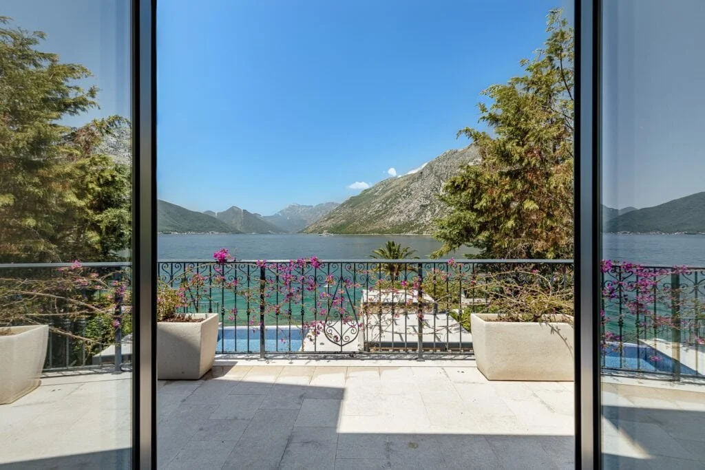 francis-york-montenegro-villa-ljuta-for-sale-37.jpg