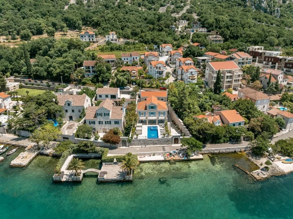 francis-york-montenegro-villa-ljuta-for-sale-3.jpg