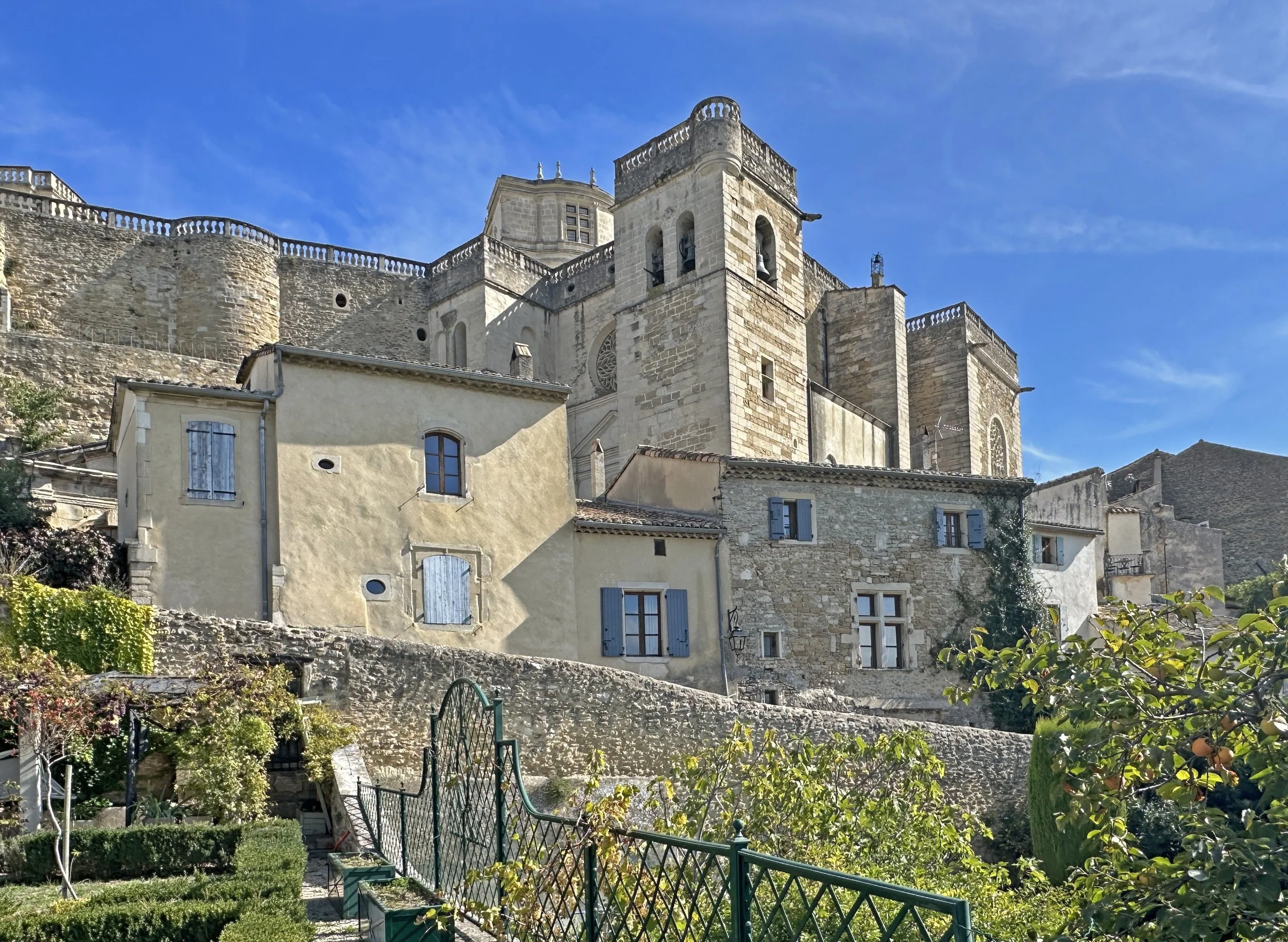 francis-york-16th-century-private-mansion-grignan-france-6.jpg