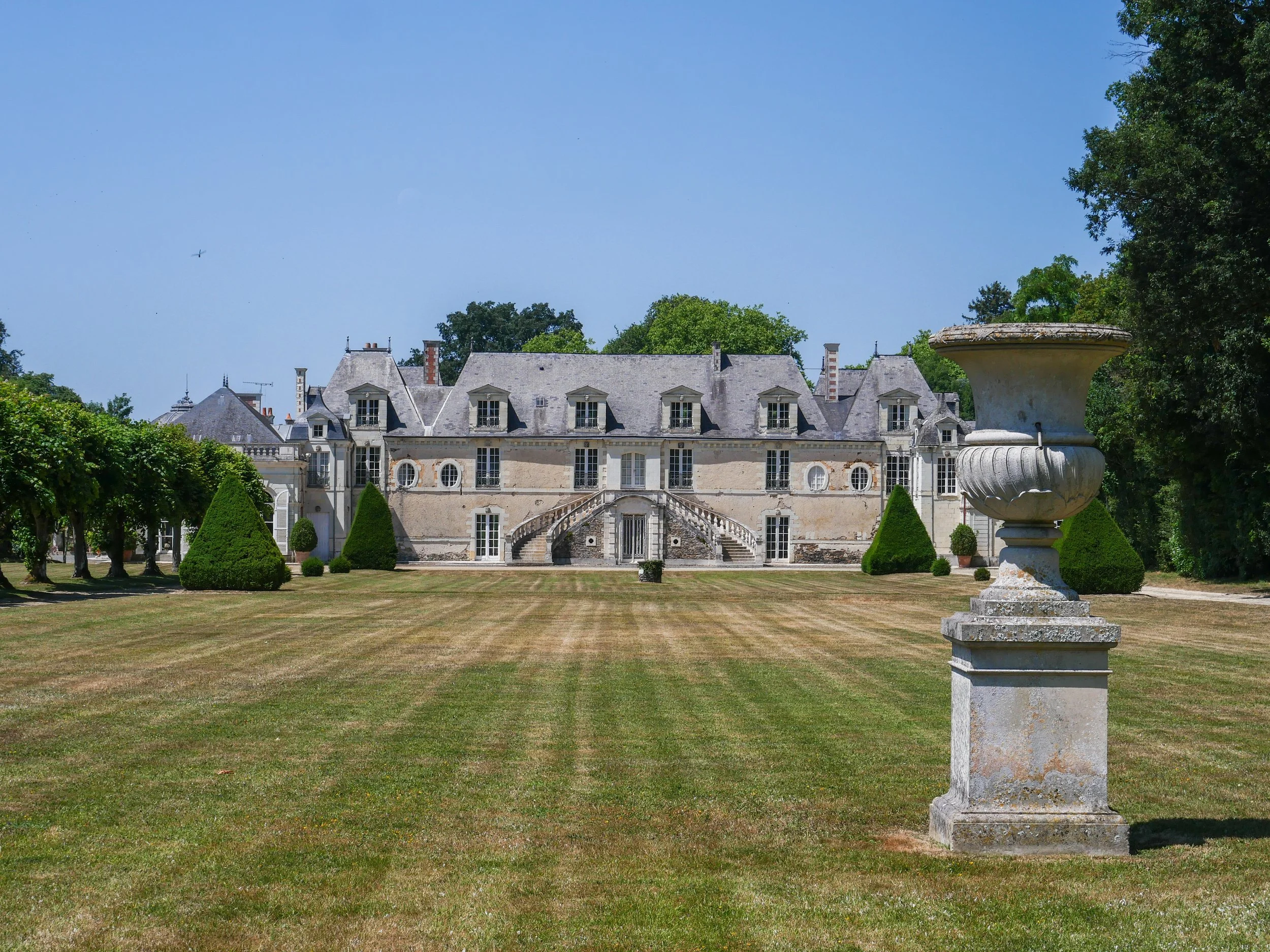francis-york-anjou-chateau-kings-horses-denniel-immobilier-37.jpg