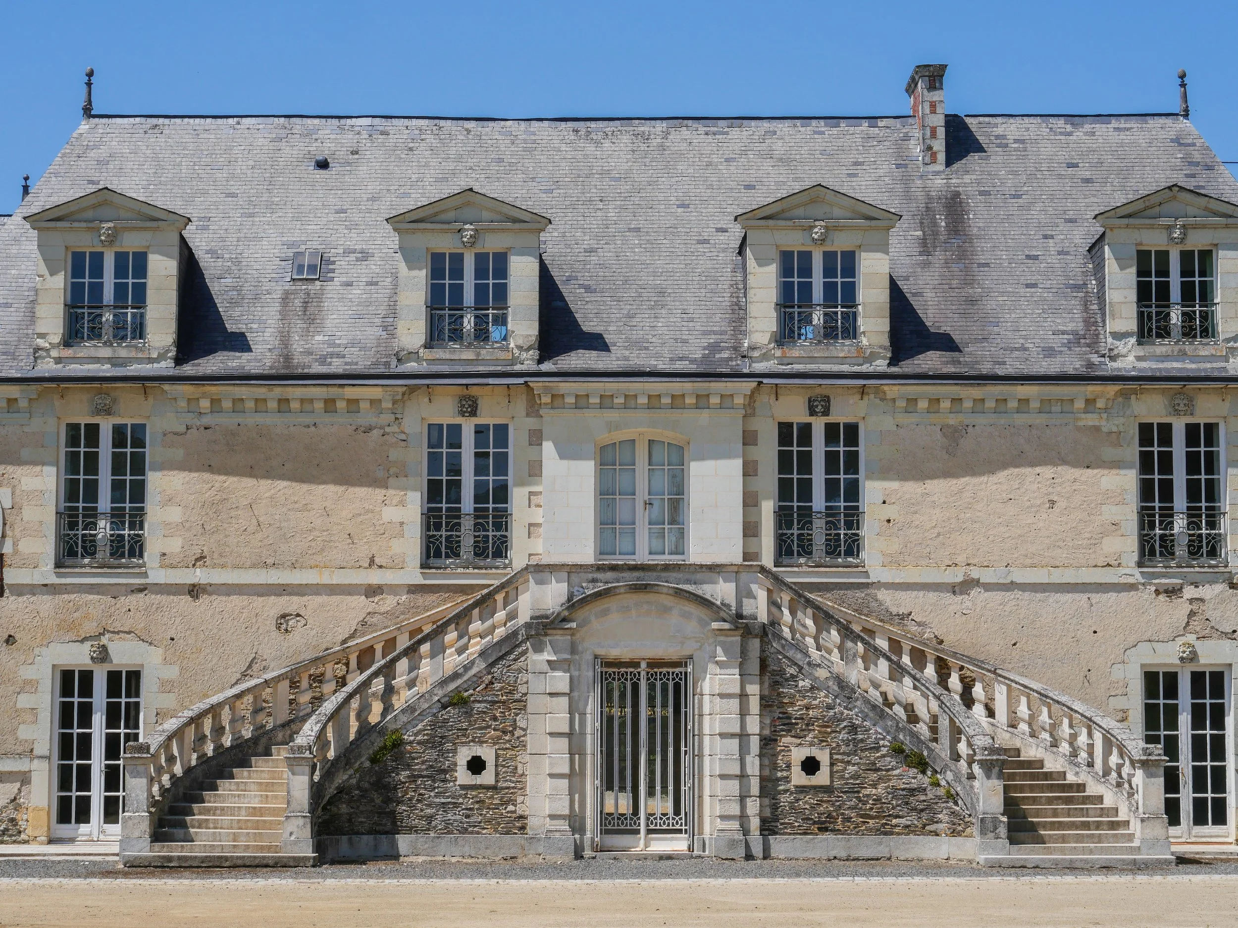 francis-york-anjou-chateau-kings-horses-denniel-immobilier-39.jpg
