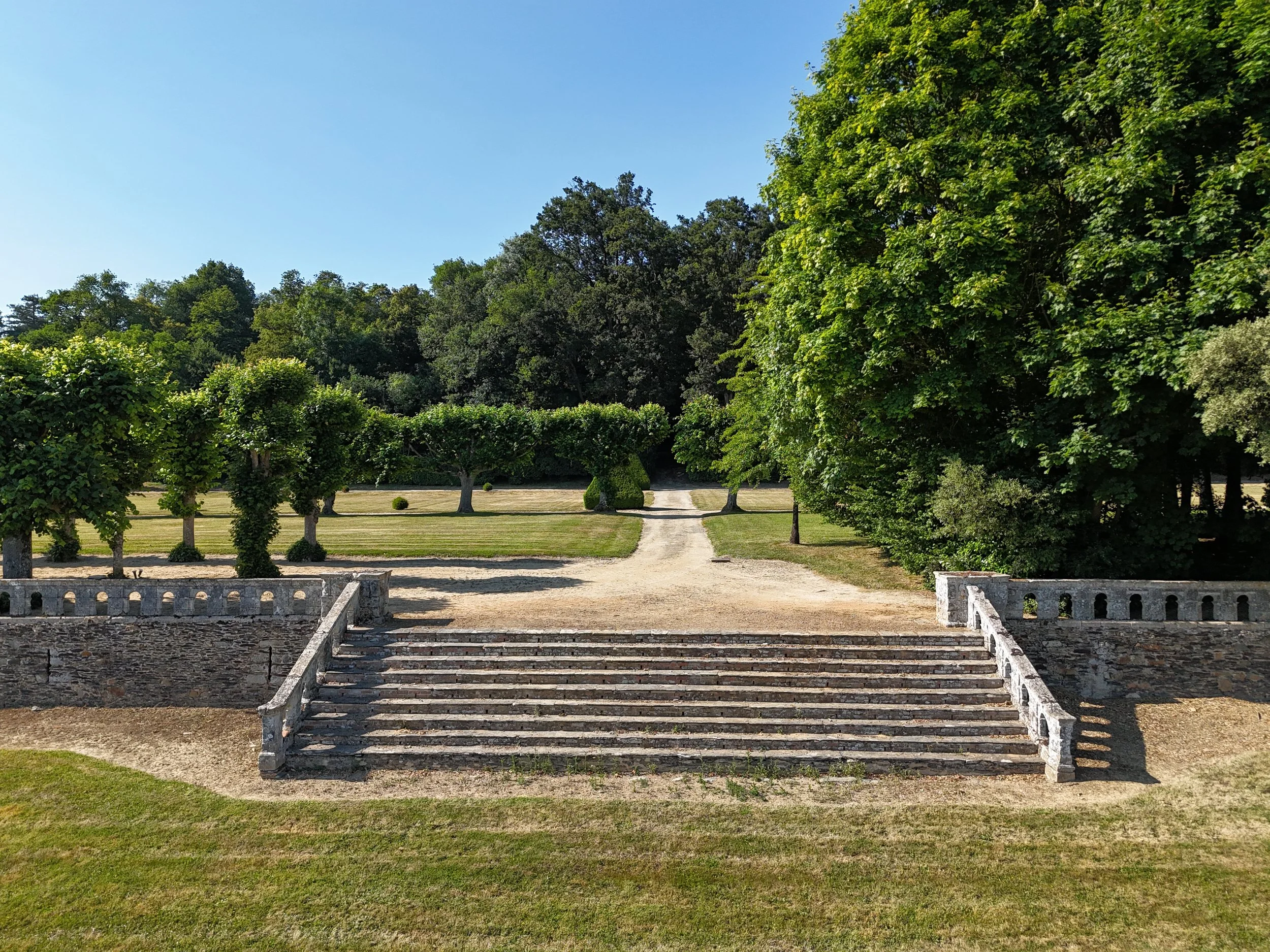 francis-york-anjou-chateau-kings-horses-denniel-immobilier-16.JPG