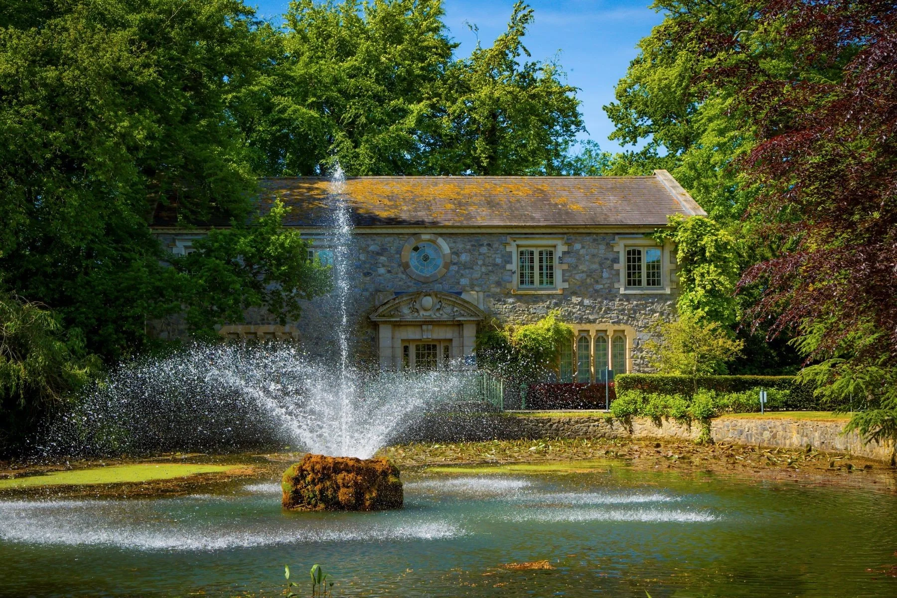 irish-village-restored-by-ryanair-founder-tony-ryan-20-million-6.jpeg