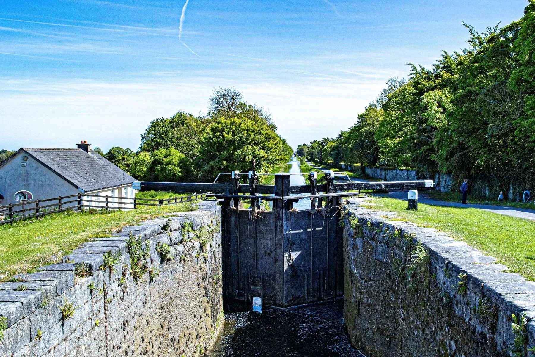 irish-village-restored-by-ryanair-founder-tony-ryan-20-million-10.jpeg