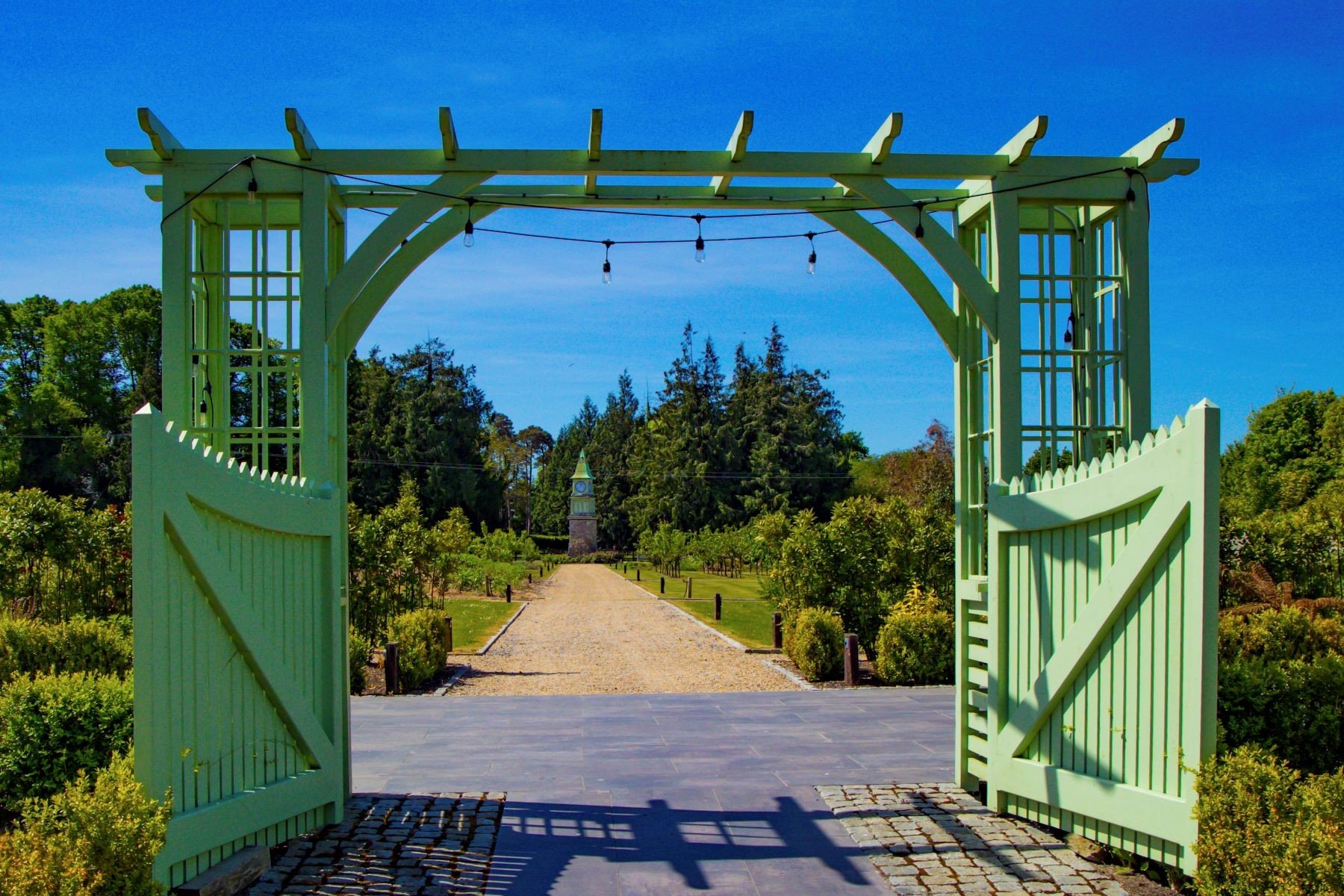 irish-village-restored-by-ryanair-founder-tony-ryan-20-million-15.jpeg