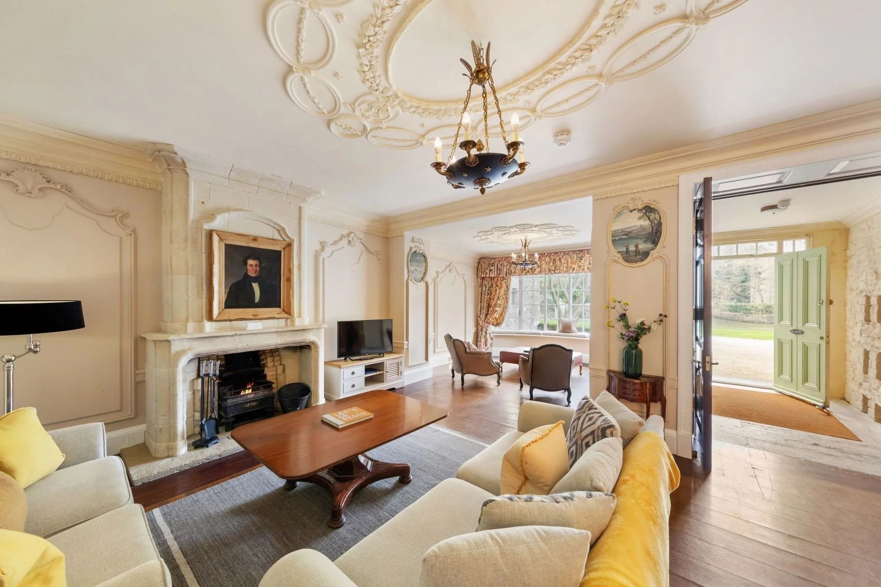 irish-village-restored-by-ryanair-founder-tony-ryan-20-million-32.jpeg