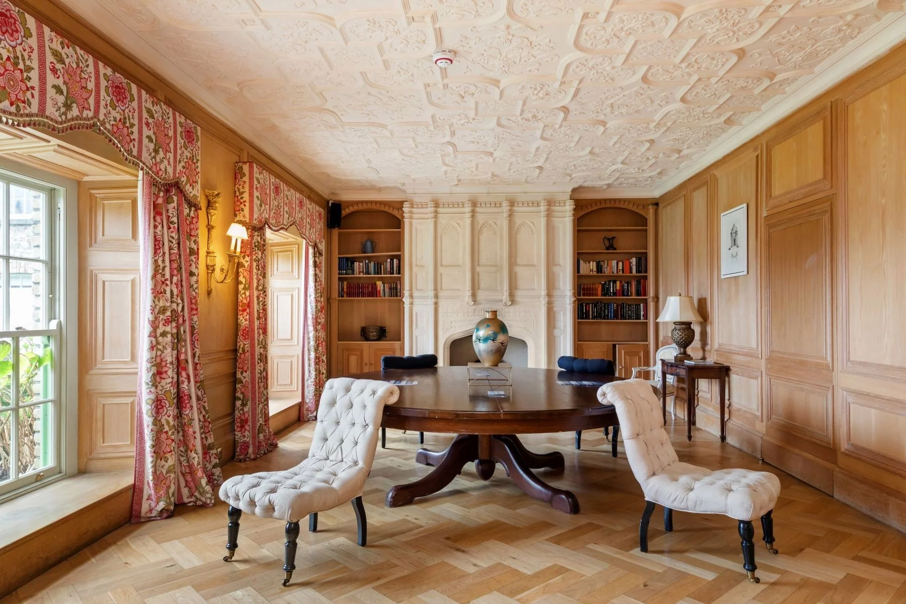 irish-village-restored-by-ryanair-founder-tony-ryan-20-million-33.jpeg