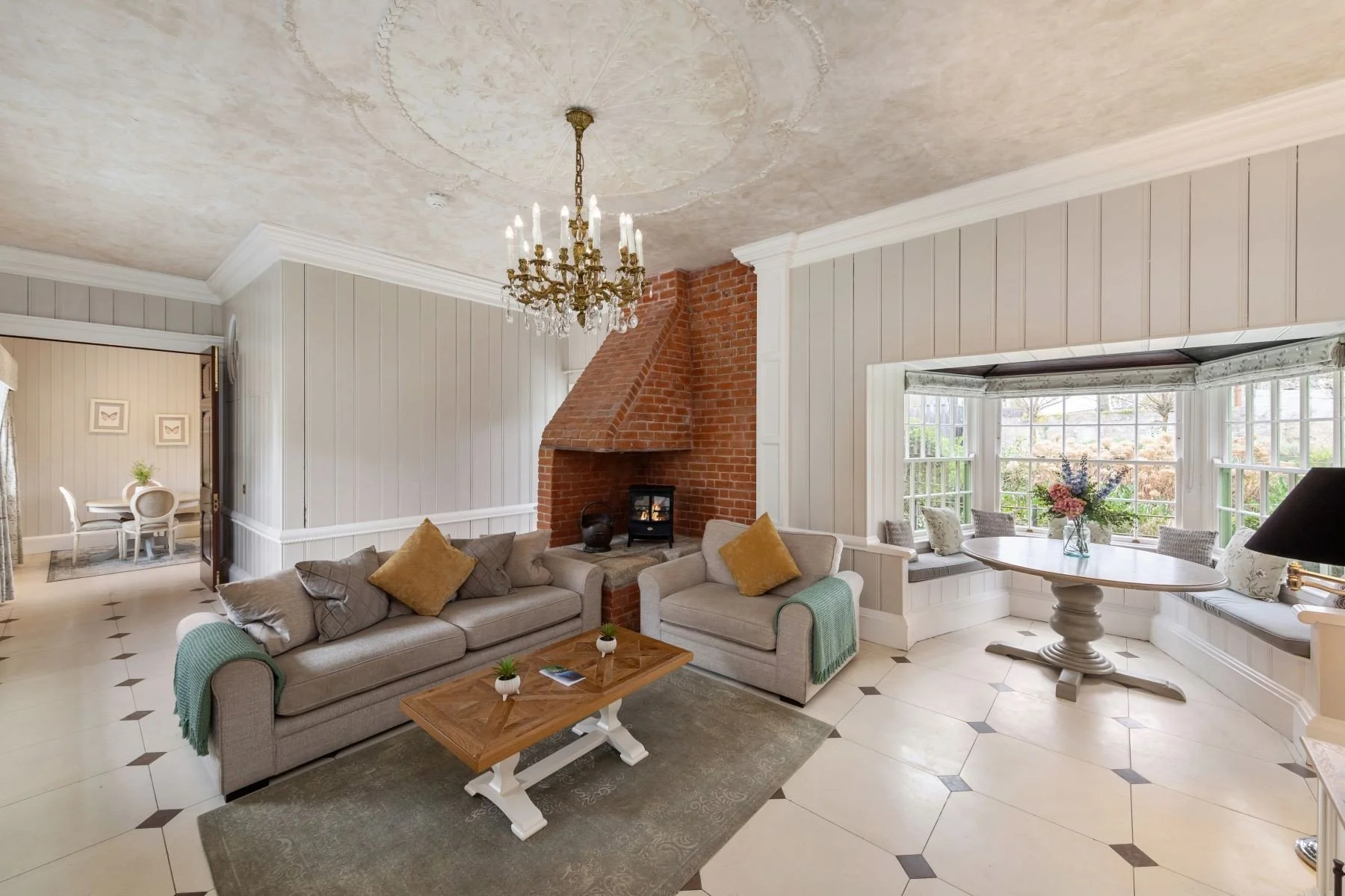irish-village-restored-by-ryanair-founder-tony-ryan-20-million-41.jpeg