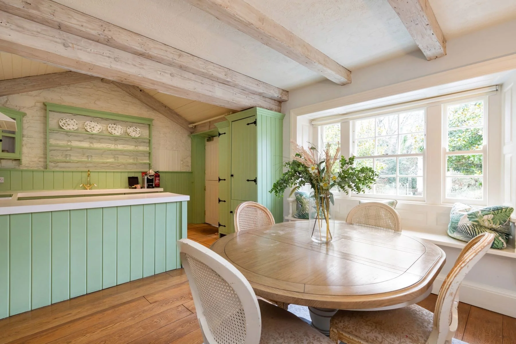 irish-village-restored-by-ryanair-founder-tony-ryan-20-million-47.jpeg