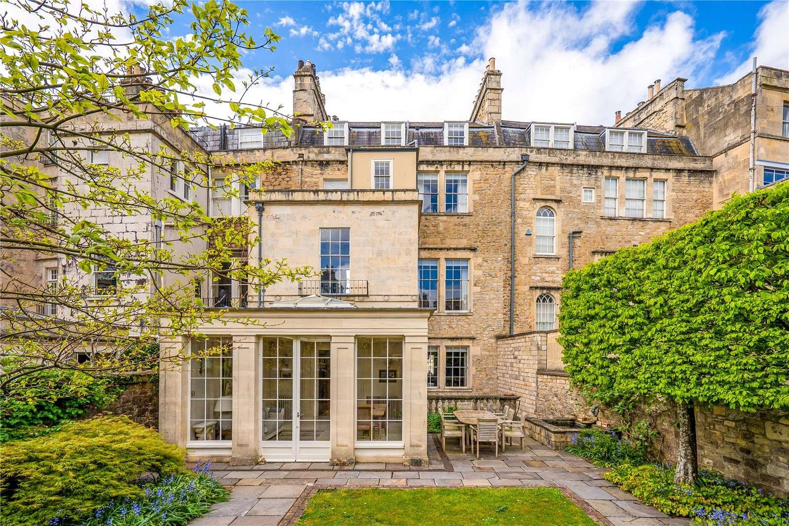 francis-york-georgian-townhouse-bath-royal-crescent-23.jpg