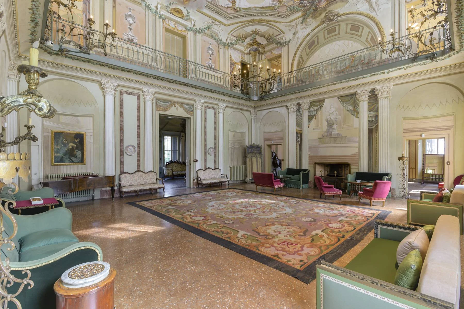 francis-york-francis-york-villa-impero-bologna-frescoed-villa-7.jpg