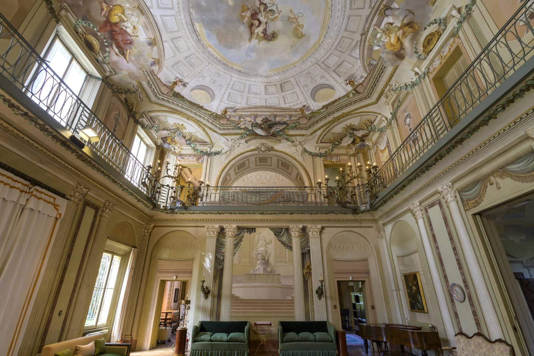 francis-york-francis-york-villa-impero-bologna-frescoed-villa-8.jpg