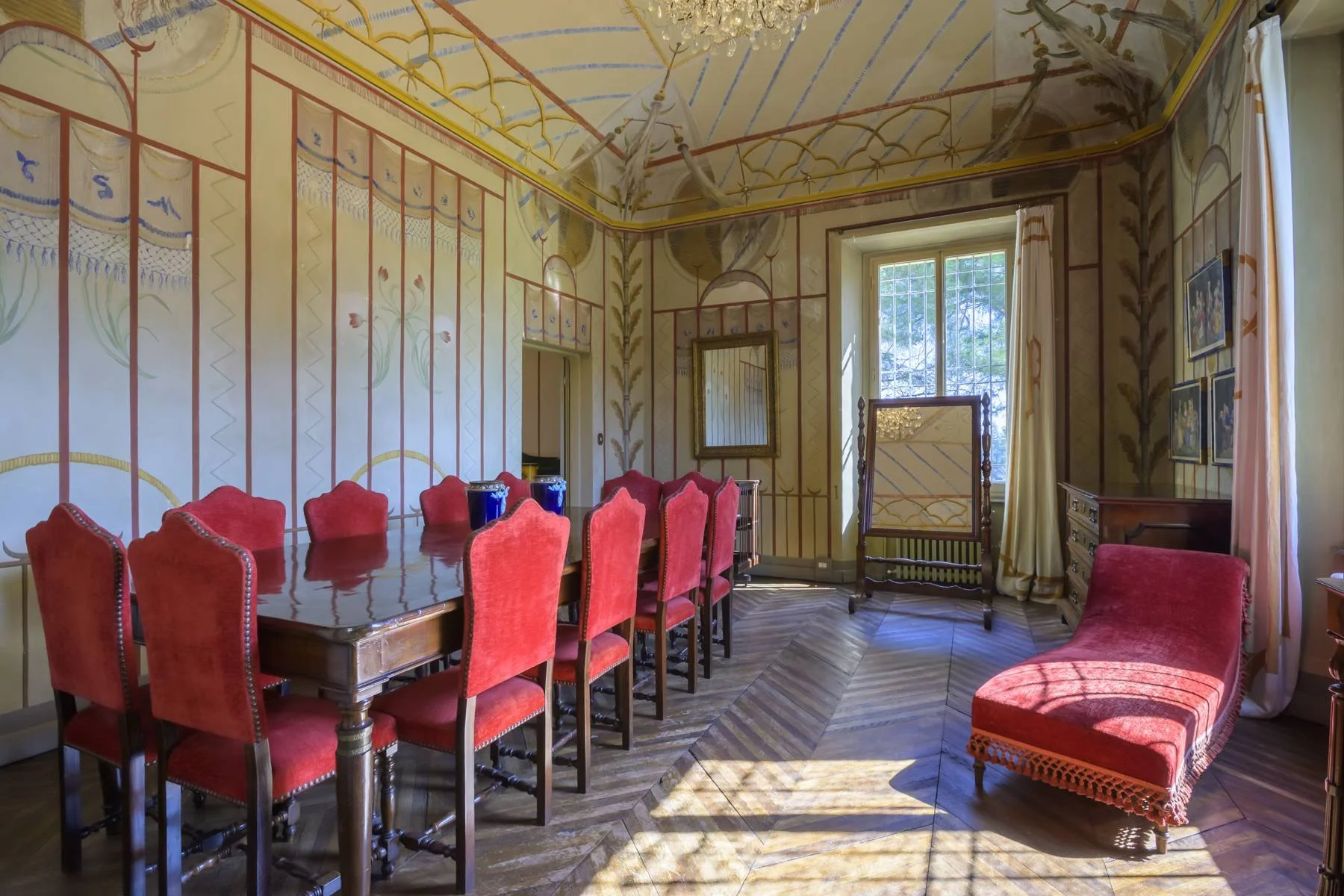 francis-york-francis-york-villa-impero-bologna-frescoed-villa-11.jpg