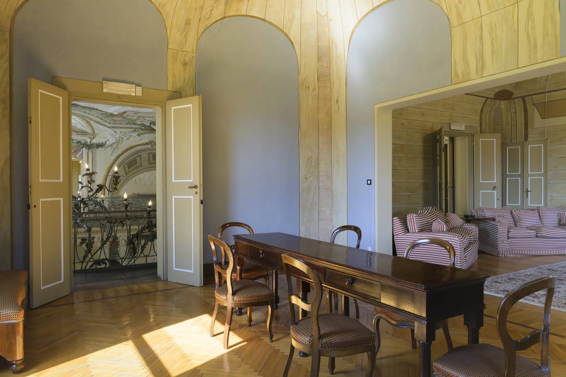 francis-york-francis-york-villa-impero-bologna-frescoed-villa-15.jpg