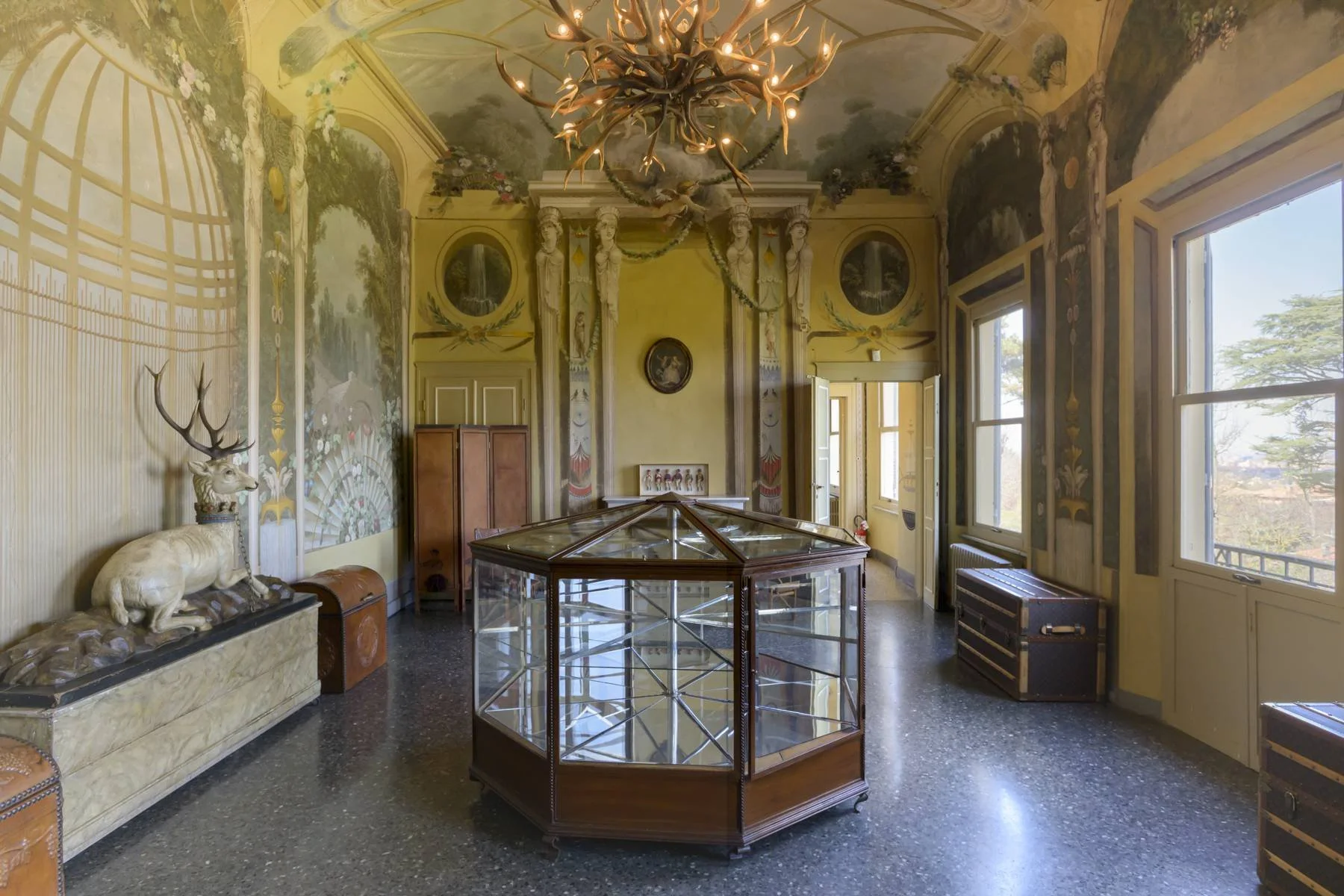 francis-york-francis-york-villa-impero-bologna-frescoed-villa-18.jpg