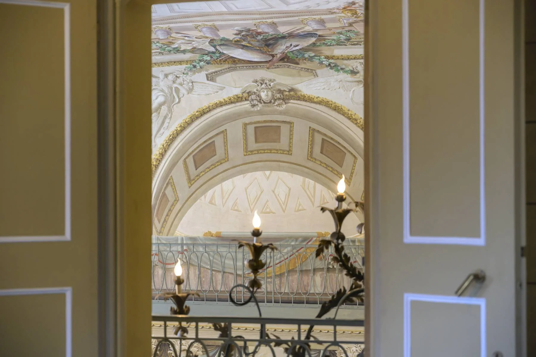 francis-york-francis-york-villa-impero-bologna-frescoed-villa-20.jpg