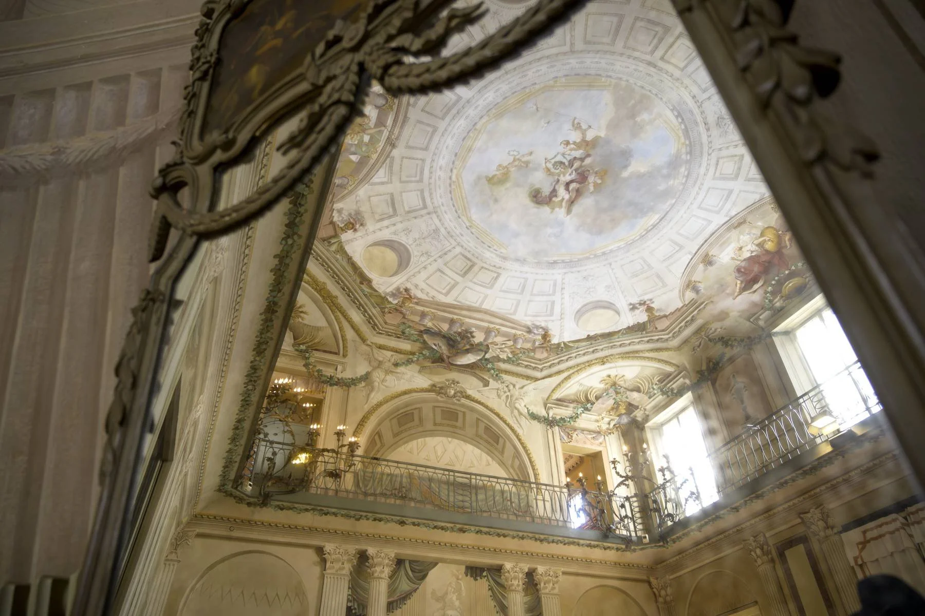 francis-york-francis-york-villa-impero-bologna-frescoed-villa-24.jpg