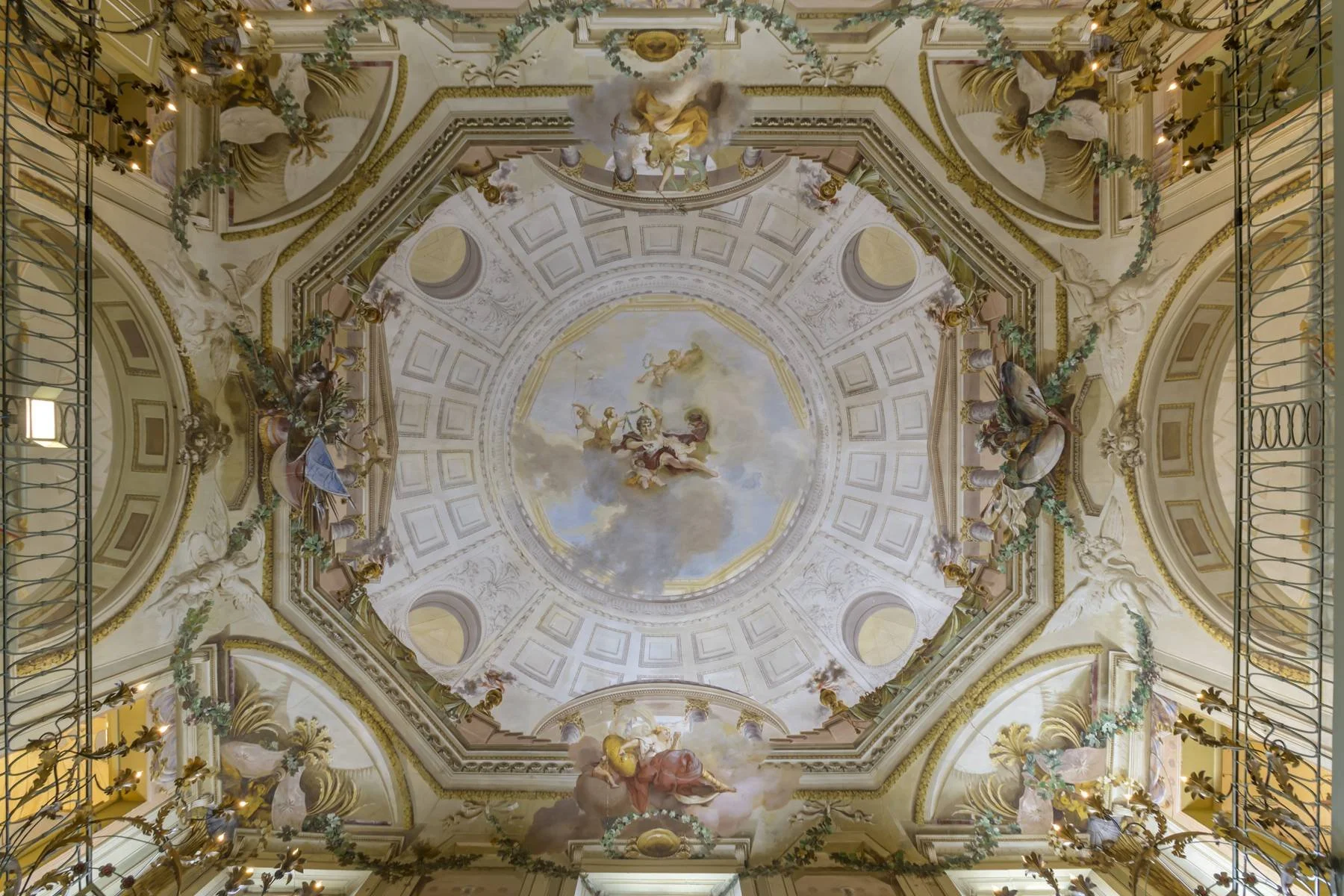 francis-york-francis-york-villa-impero-bologna-frescoed-villa-10.jpg