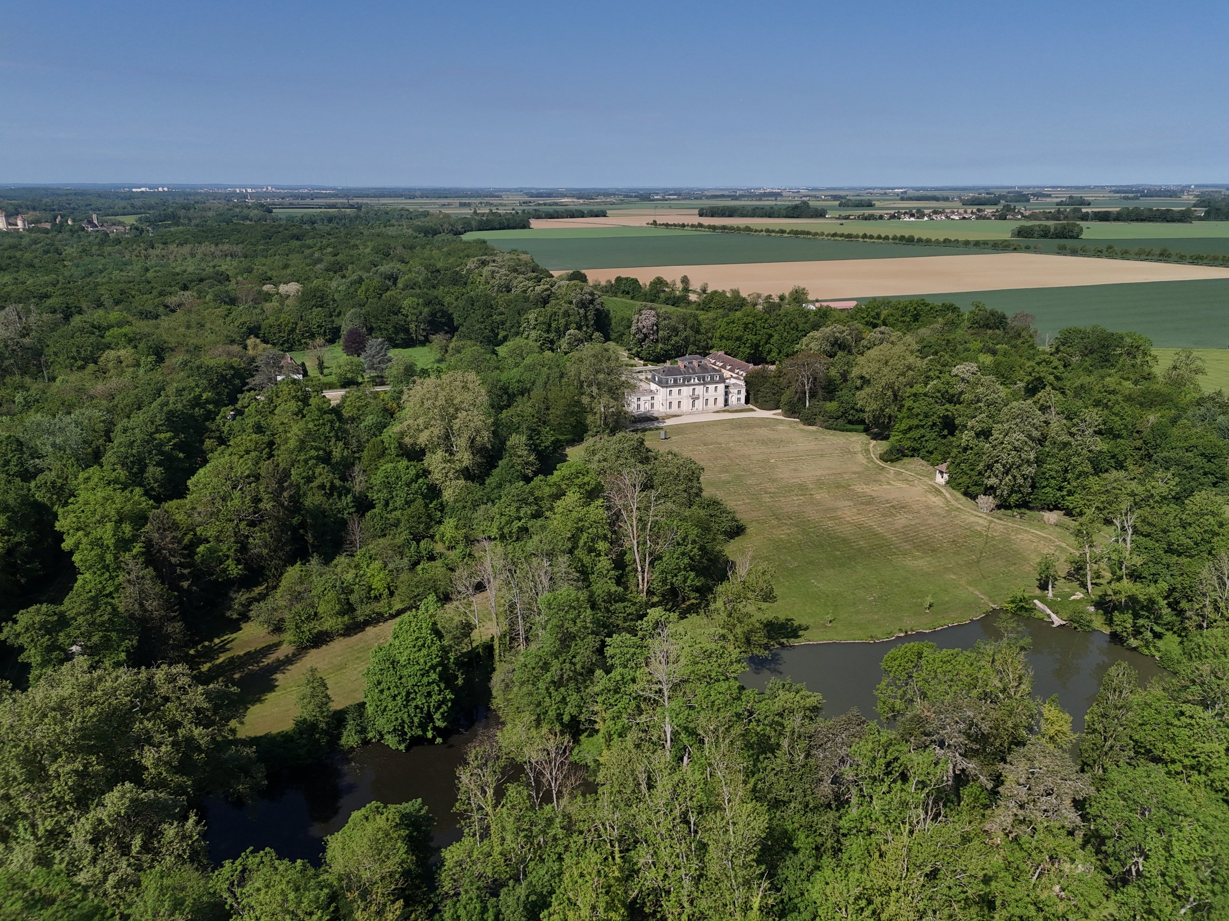 francis-york-18th-century-chateau-60km-from-paris-6.JPG