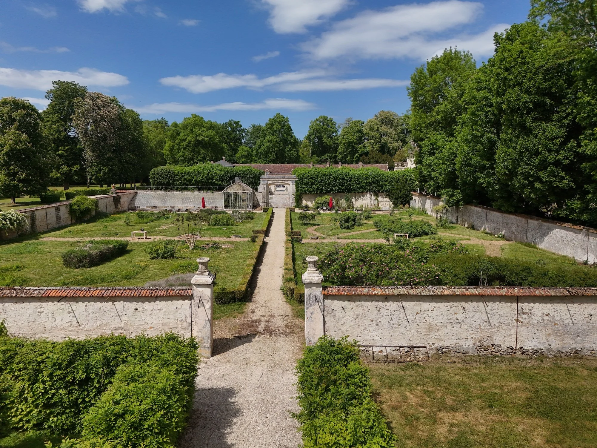 francis-york-18th-century-chateau-60km-from-paris-37.JPG