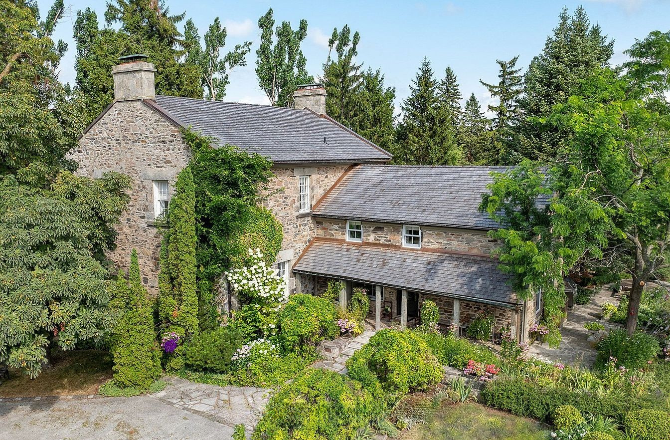 106-Acre Estate North of Toronto with an 1850s House Asks C$8.95 Million