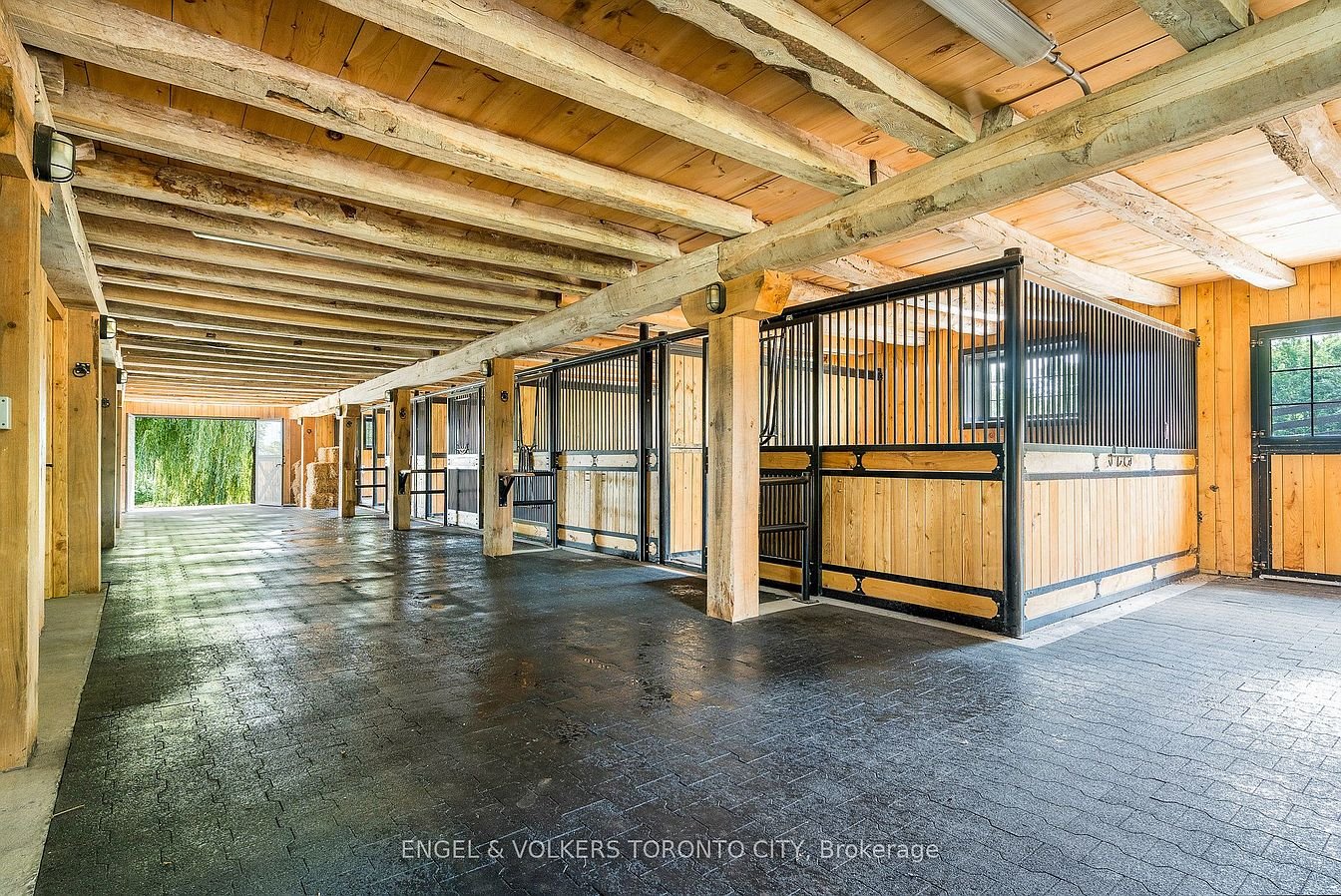 francis-york-tally-ho-106-acre-country-estate-ontario-36.jpg