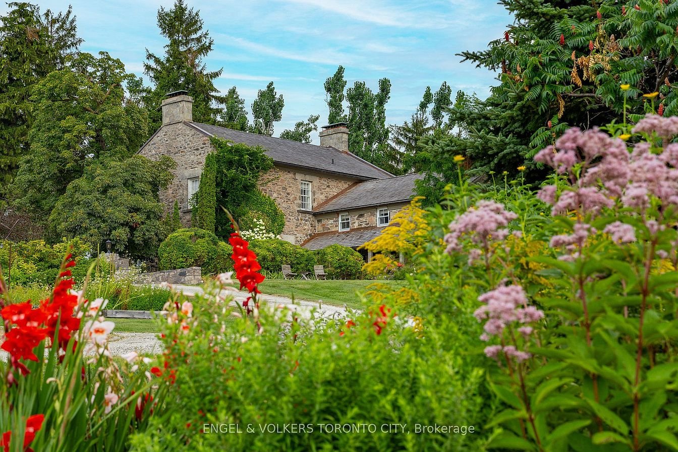 francis-york-tally-ho-106-acre-country-estate-ontario-4.jpg