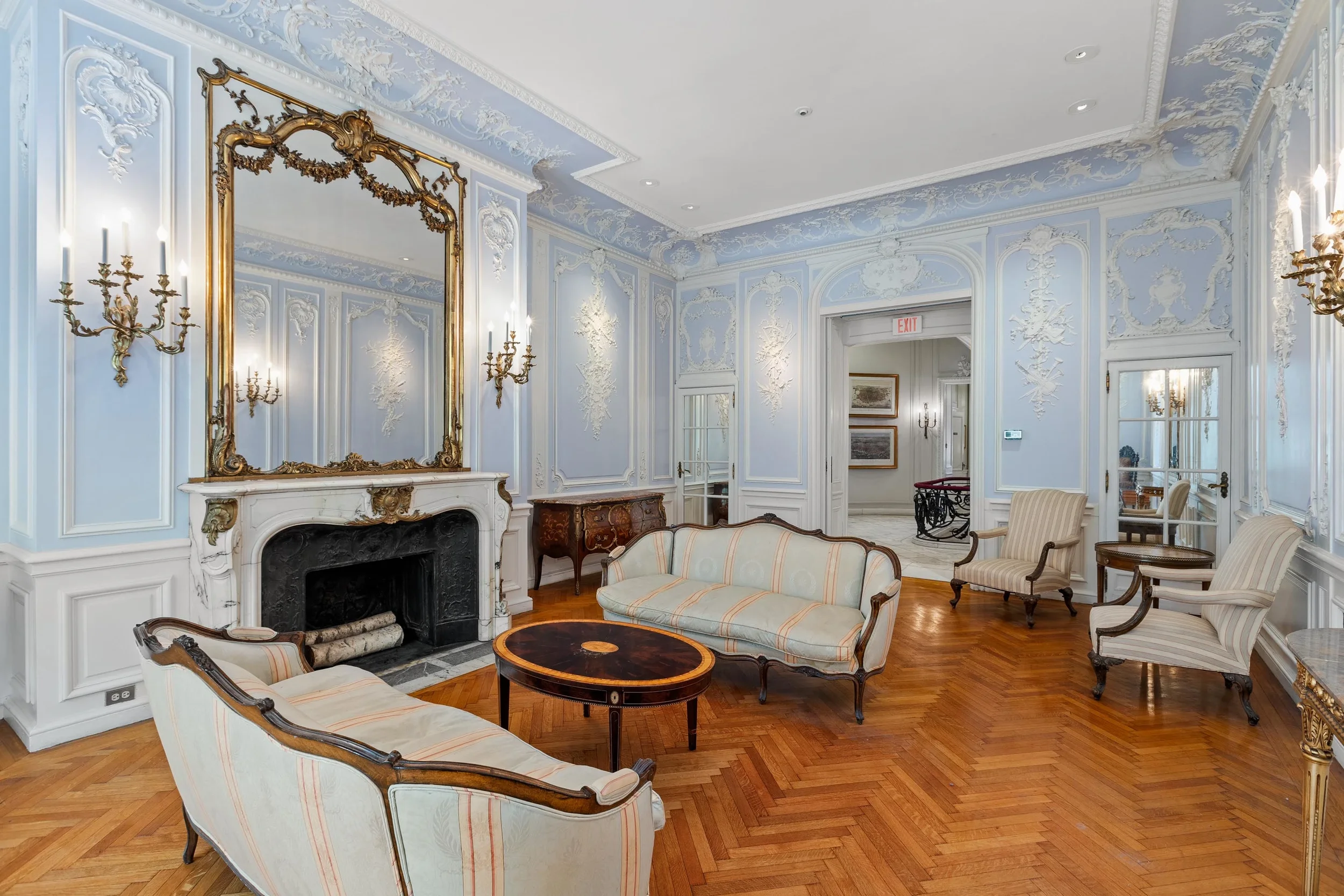 1629-locust-street-philadelphia-1902-mansion-railroad-sugar-heir-concierge-auctions-14.webp