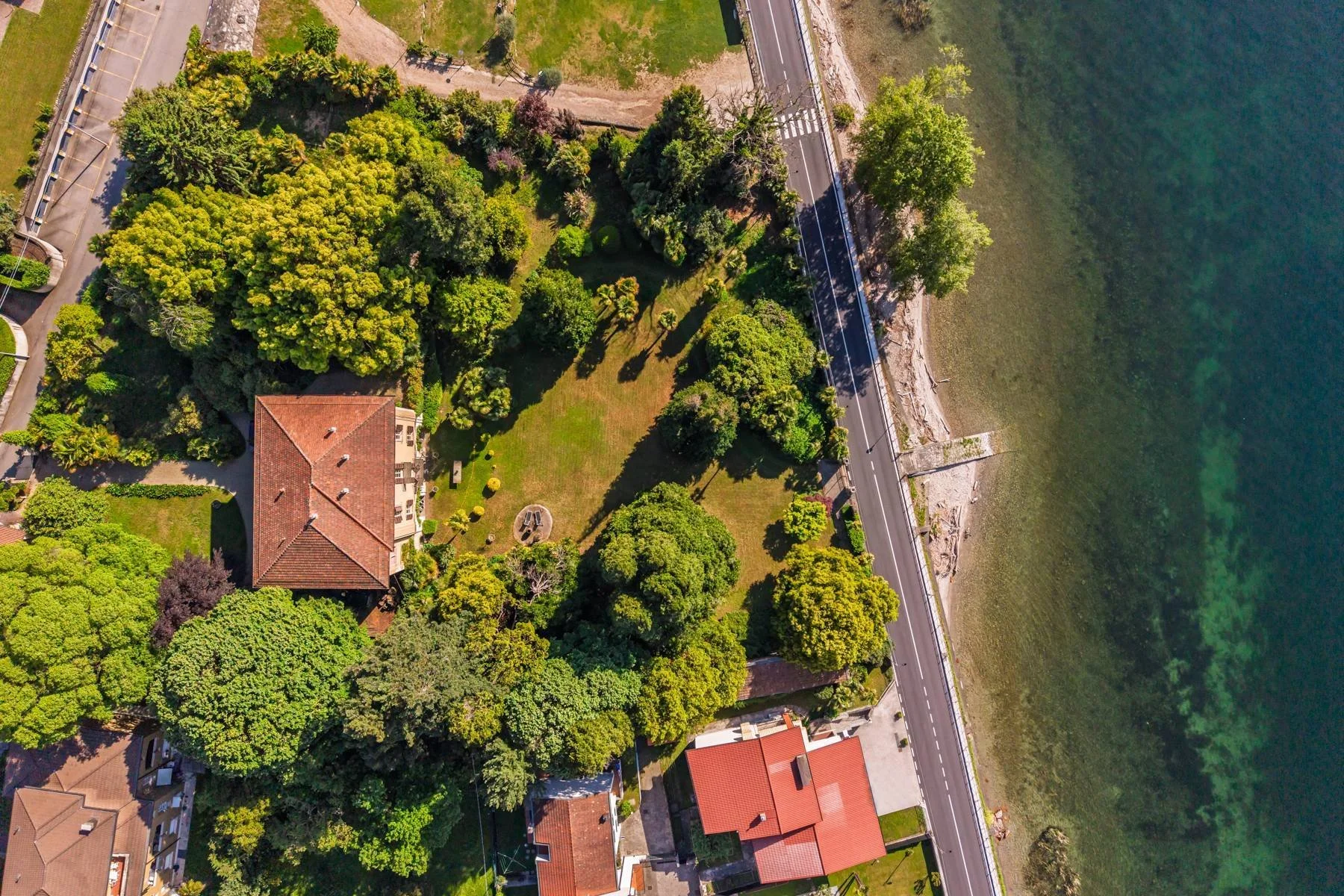 francis-york-lake-maggiore-liberty-villa-germignaga-italy-9.jpg