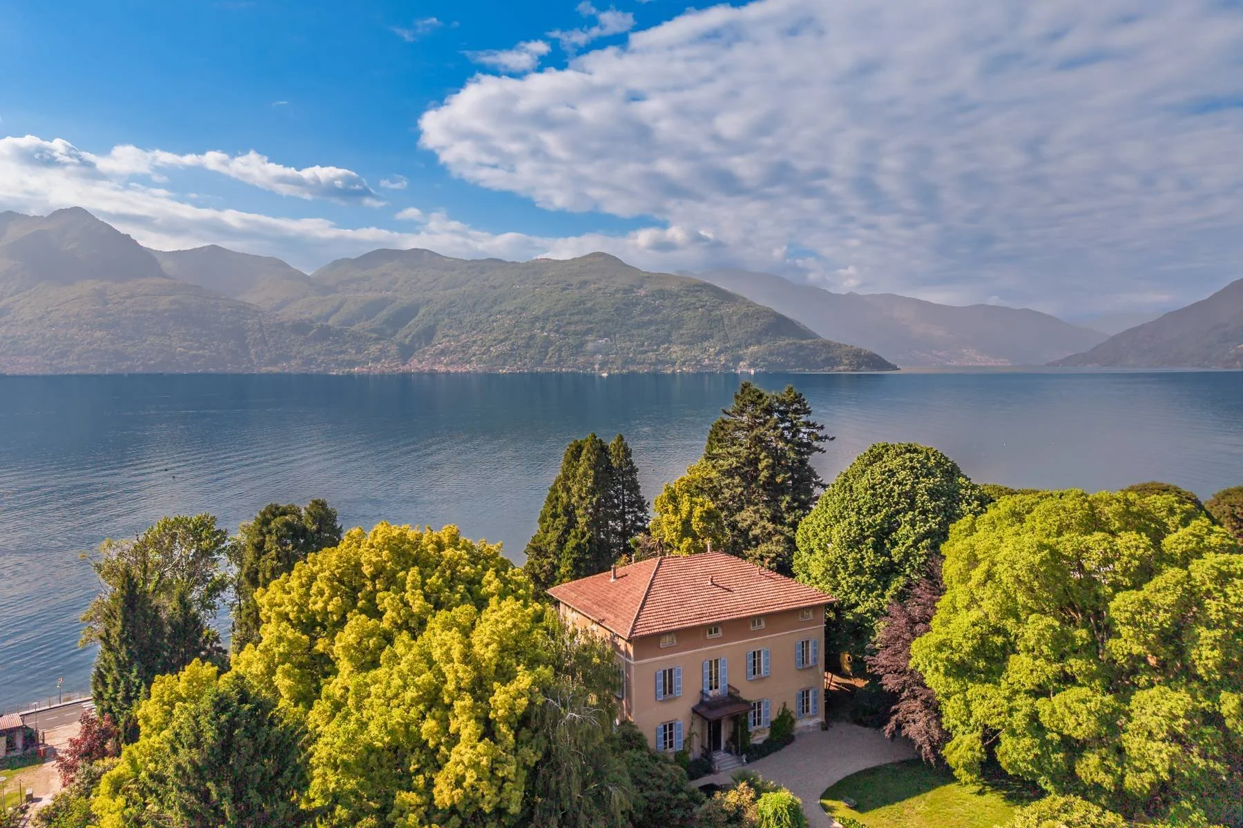 francis-york-lake-maggiore-liberty-villa-germignaga-italy-16.jpg