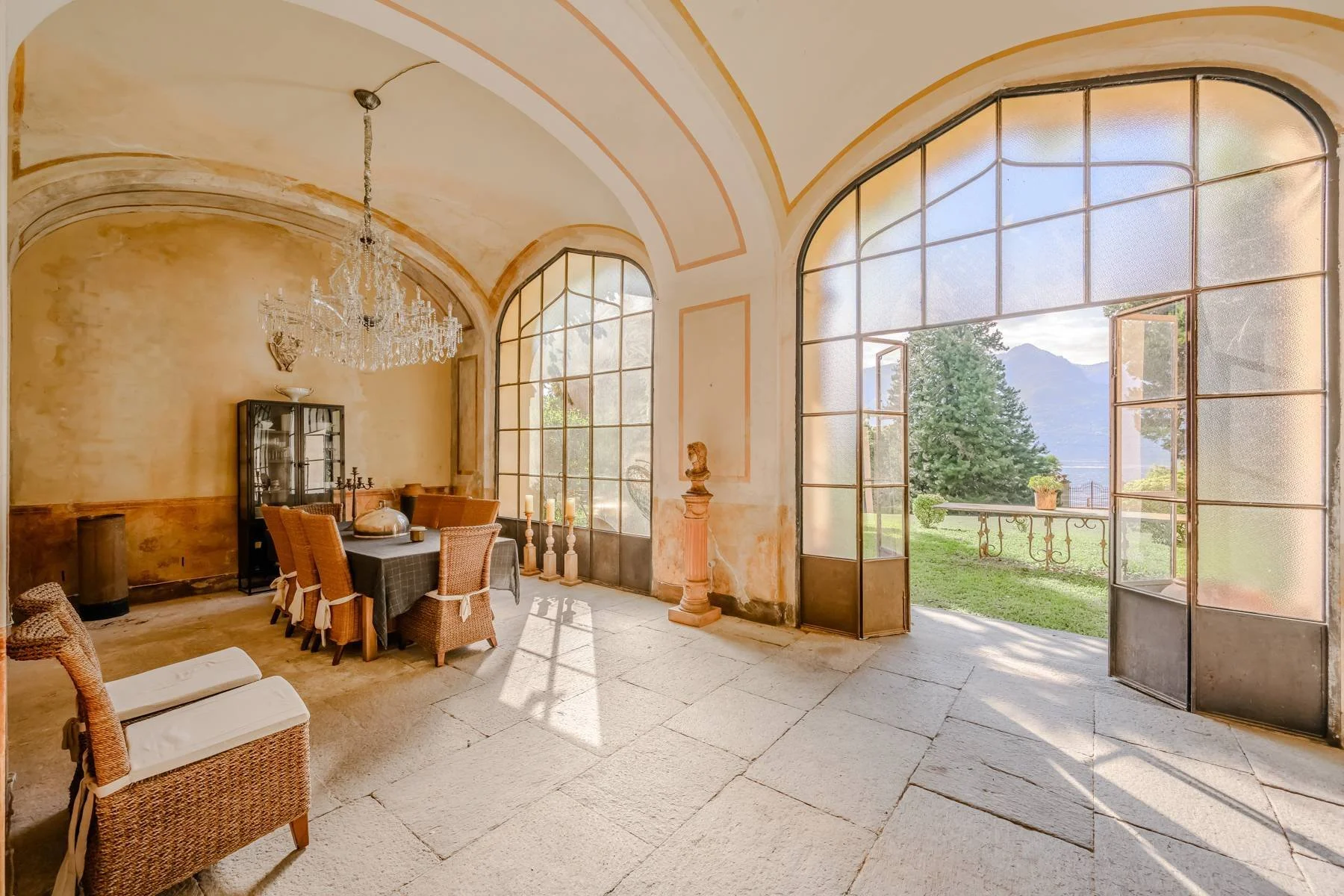 francis-york-lake-maggiore-liberty-villa-germignaga-italy-19.jpg