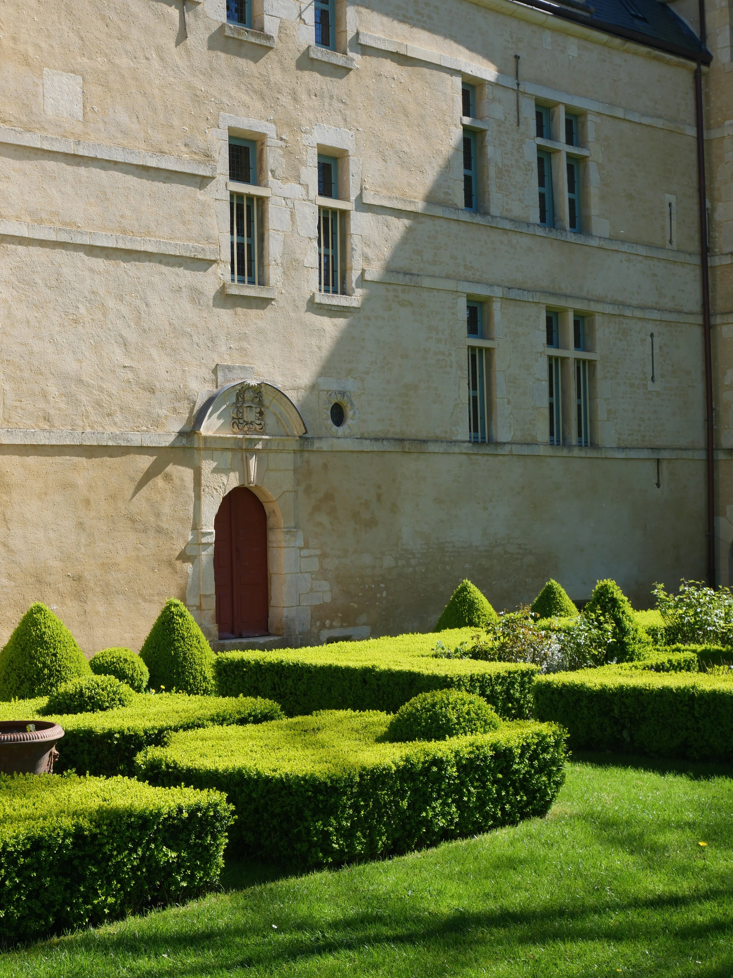 francis-york-restored-chateau-in-normandy-6.jpg