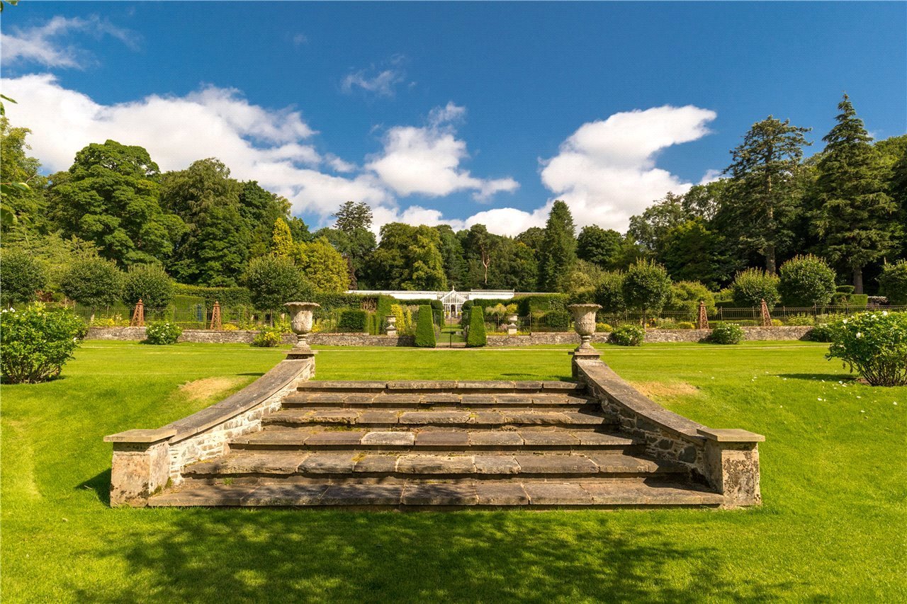Francis-york-portmore-estate-scottish-baronial-castle-5.jpeg