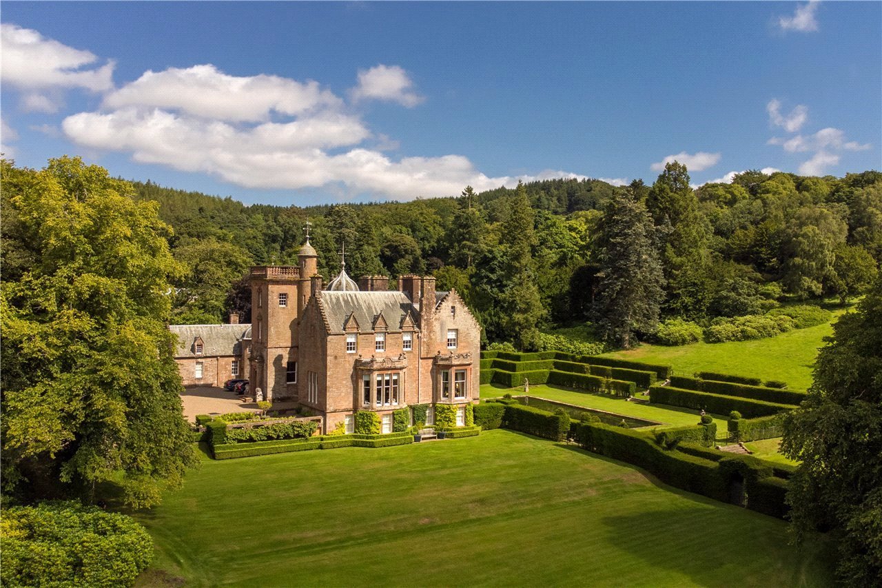 Francis-york-portmore-estate-scottish-baronial-castle-25.jpeg