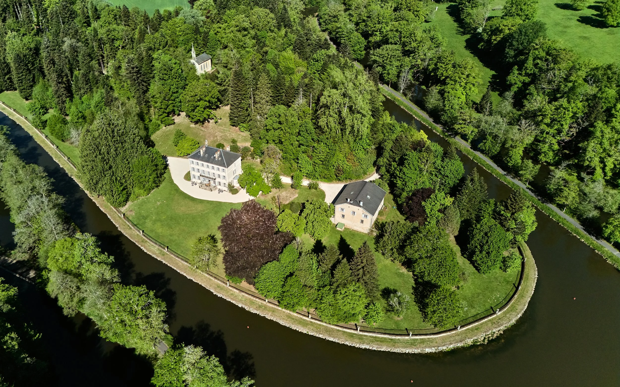 chateau-de-freland-france-for-sale-1.jpg
