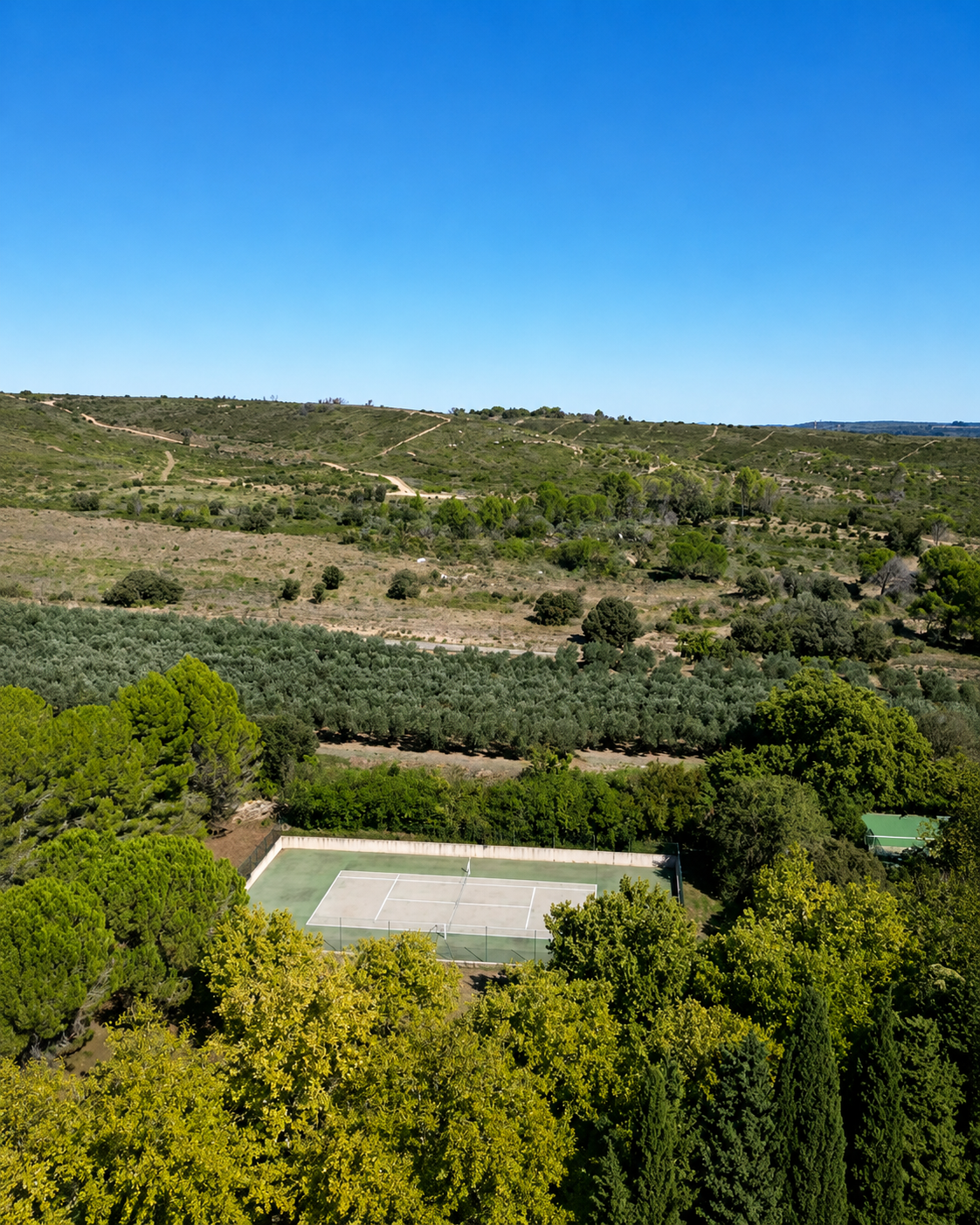 country-estate-near-nimes-france-for-sale-5.png