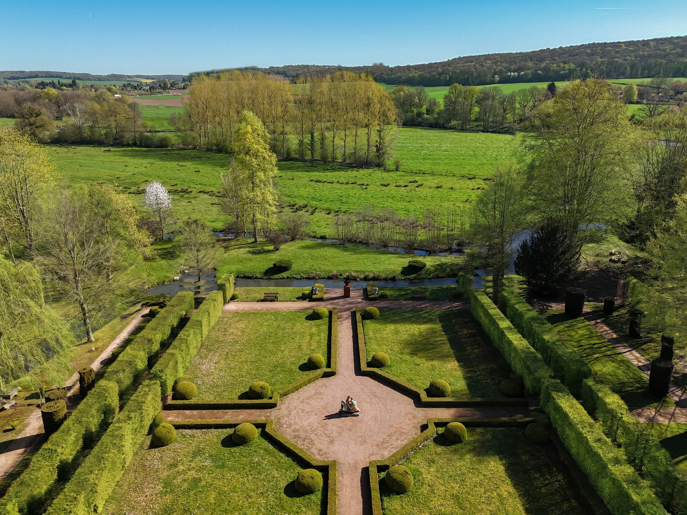 medieval-chateau-normandy-art-centre-denniel-immobilier-3.jpeg