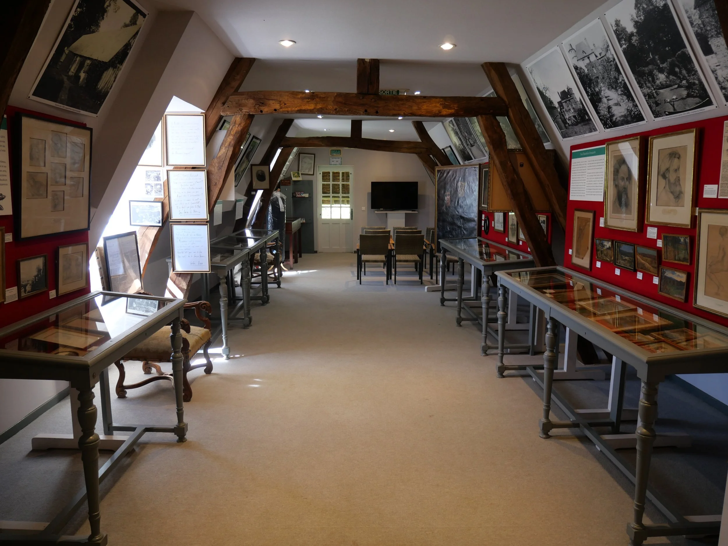 medieval-chateau-normandy-art-centre-denniel-immobilier-54.JPG