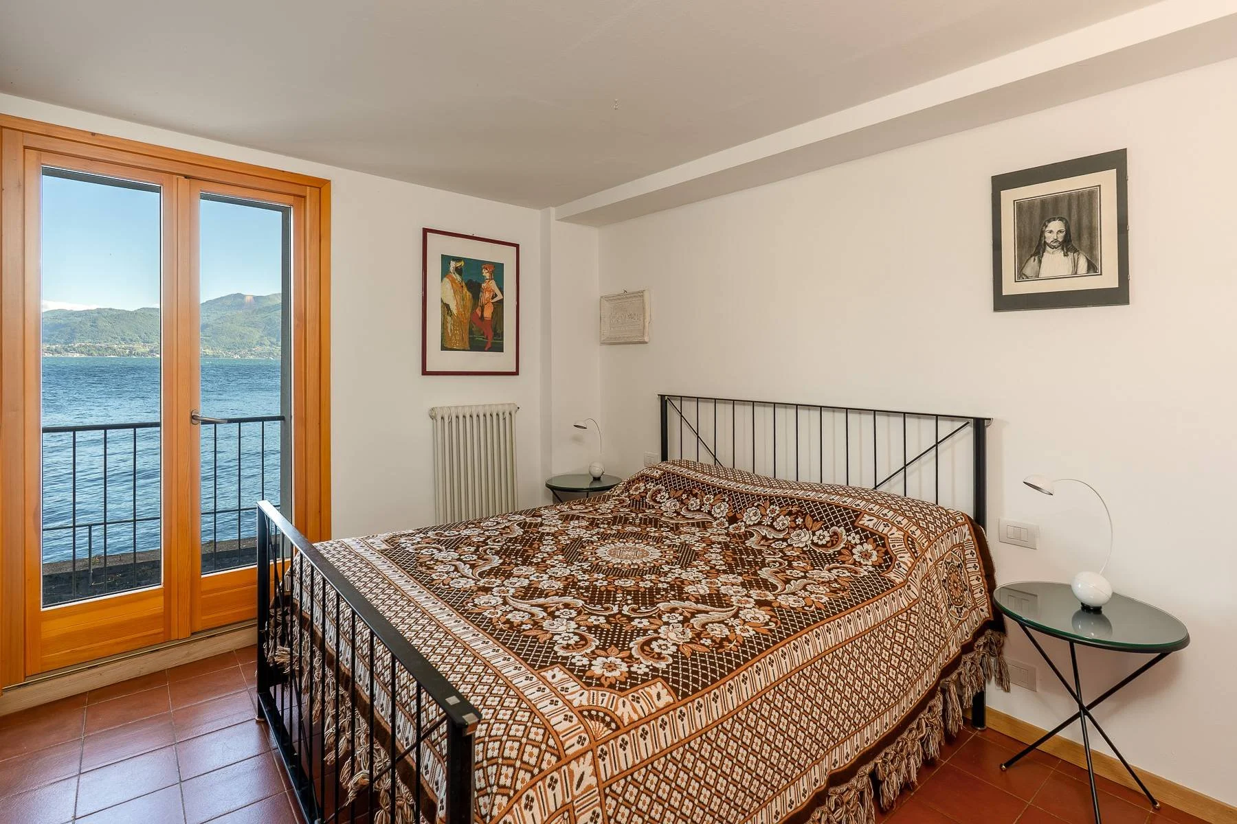 lake-como-james-bond-villa-la-gaeta-apartment-casino-royale-17.jpg