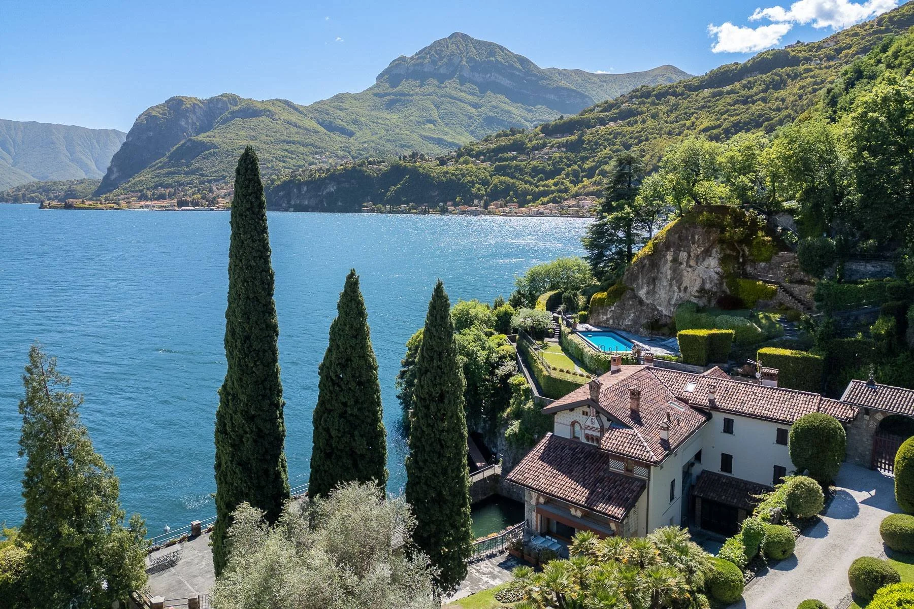 lake-como-james-bond-villa-la-gaeta-apartment-casino-royale-29.jpg