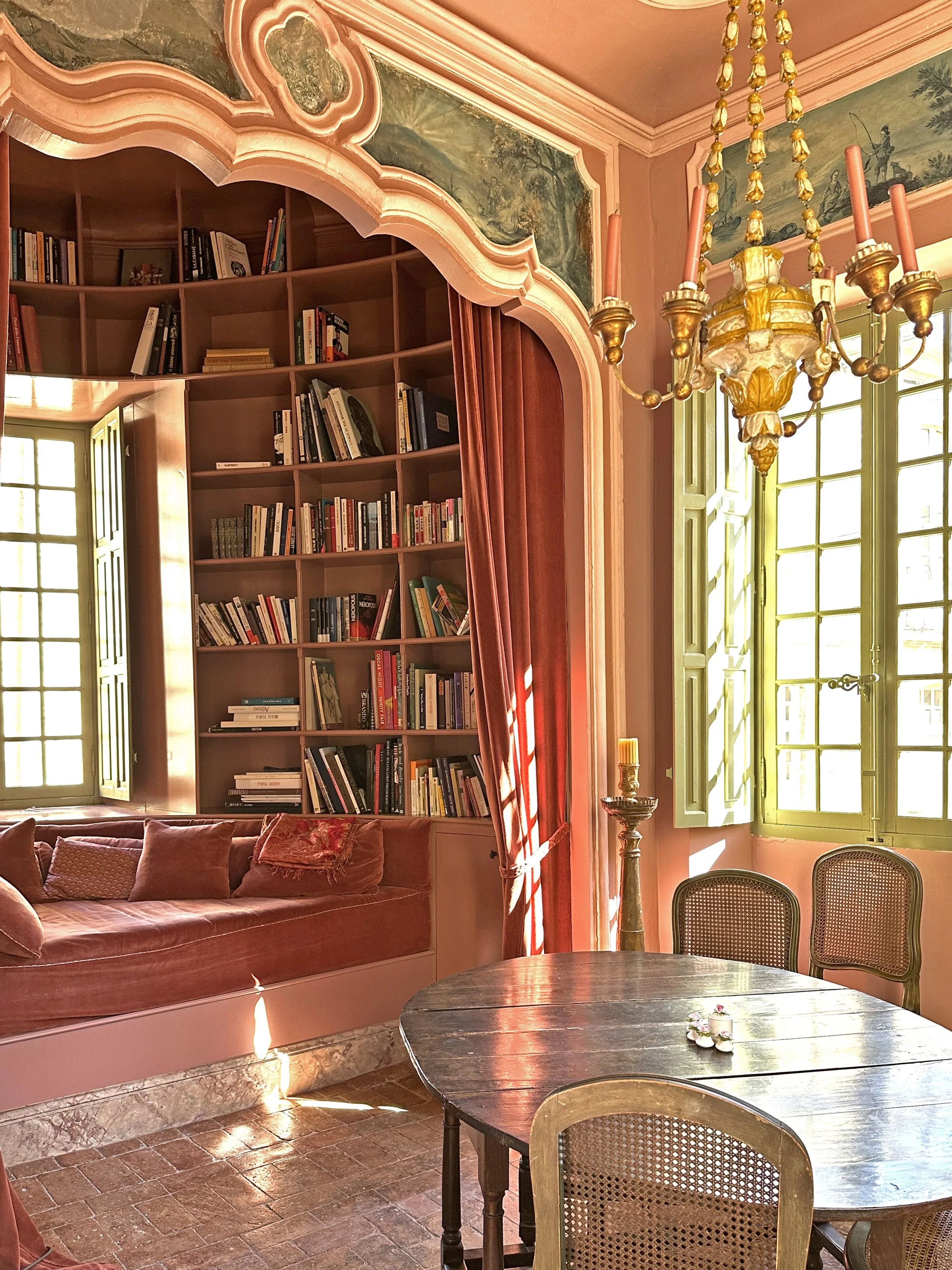 17th-century-private-mansion-provence-enclave-des-papes-emile-garcin-38.jpg