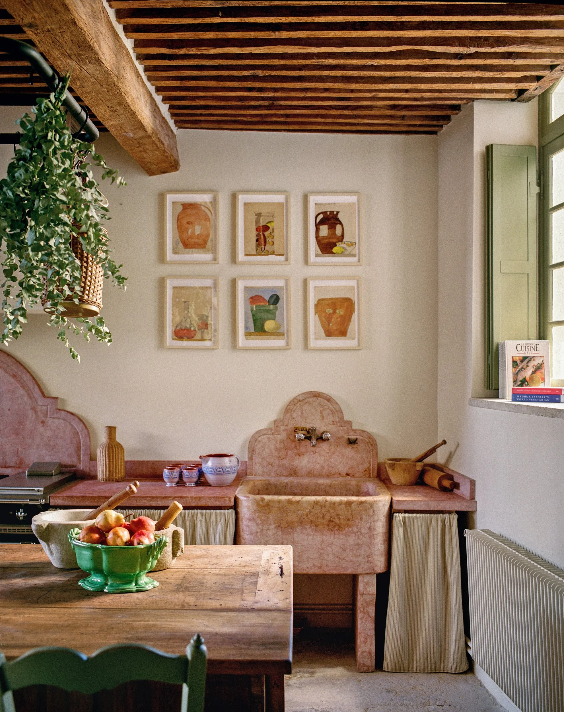 17th-century-private-mansion-provence-enclave-des-papes-emile-garcin-46.jpg