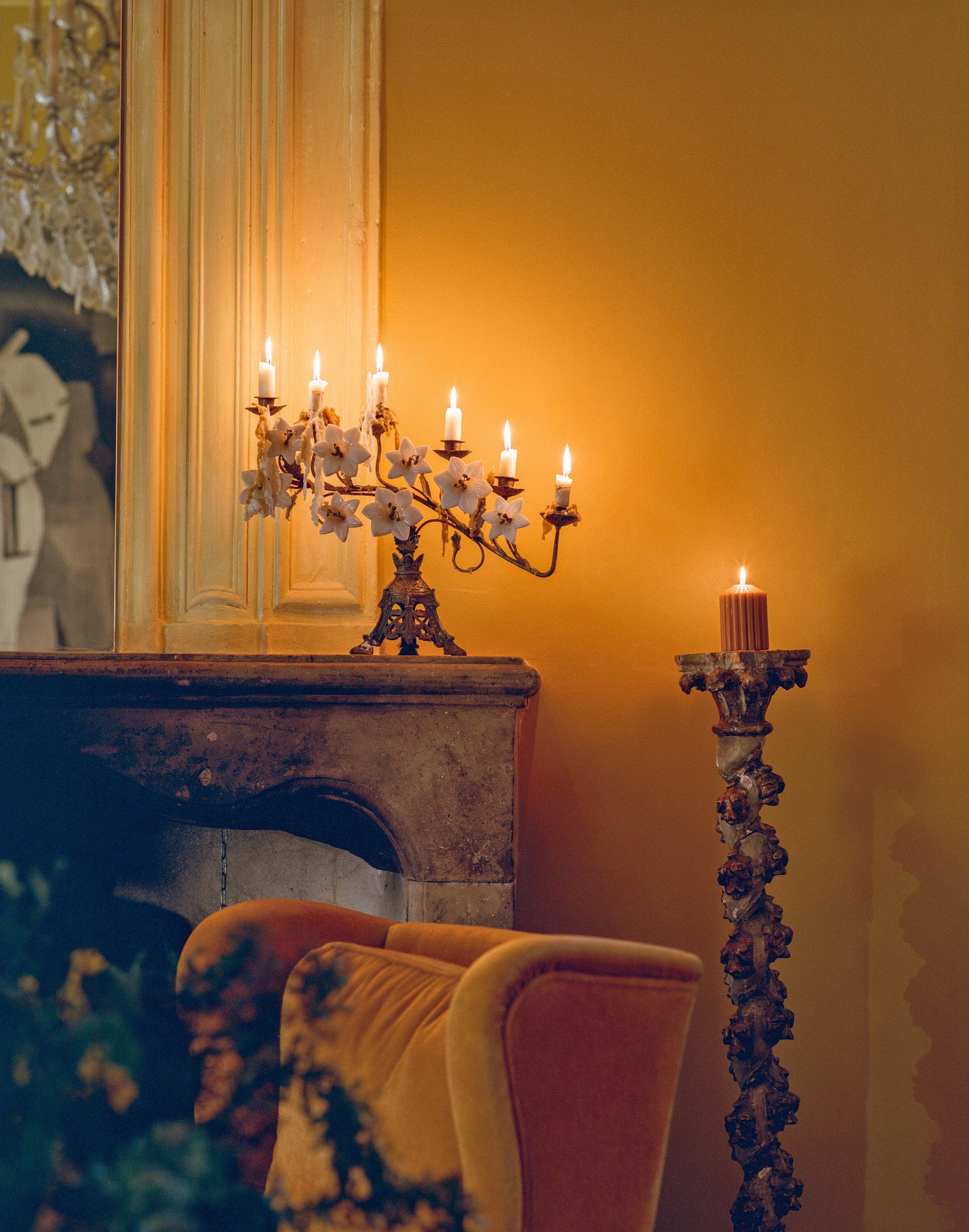 17th-century-private-mansion-provence-enclave-des-papes-emile-garcin-47.jpg
